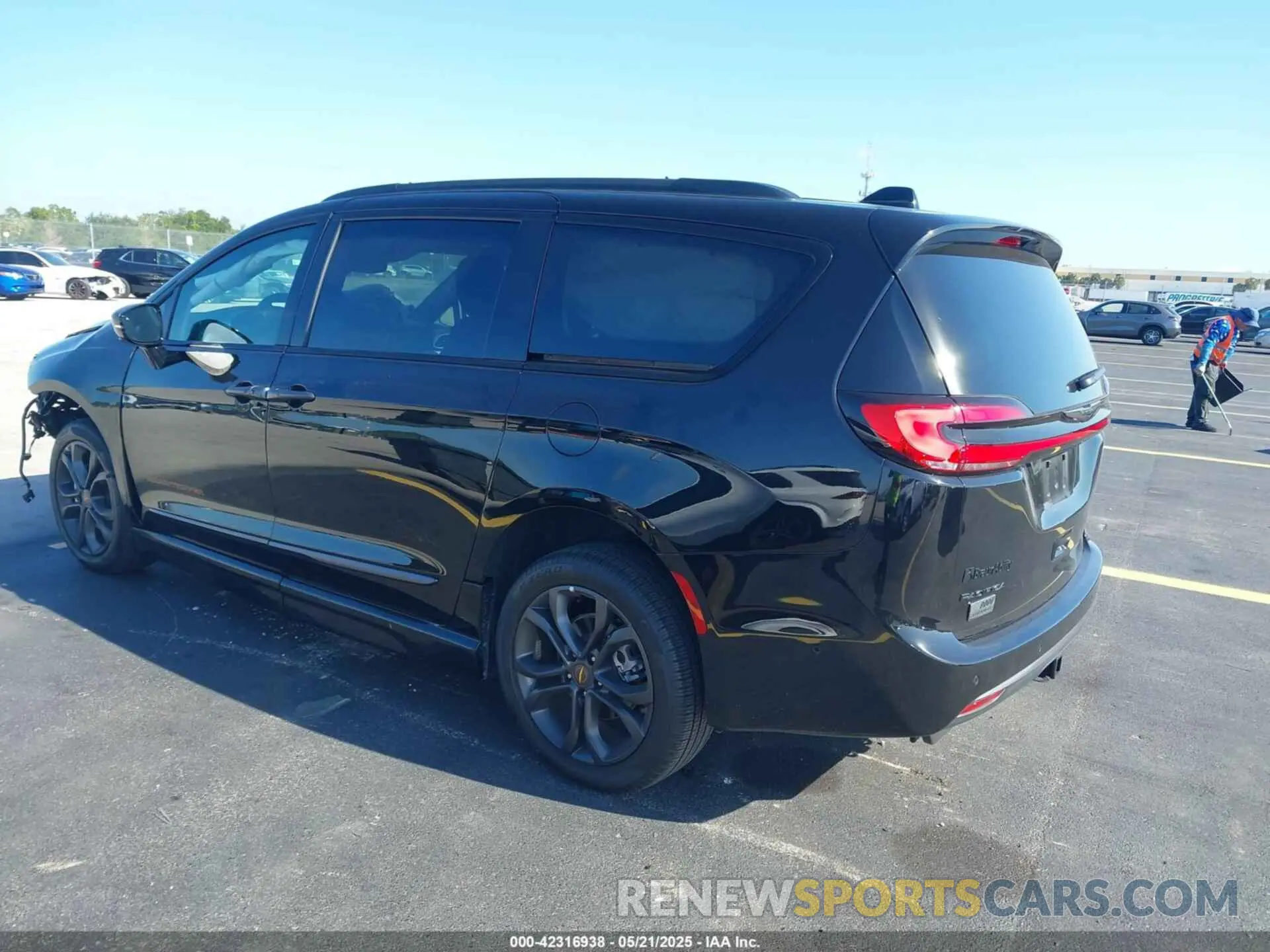 3 Photograph of a damaged car 2C4RC1BG6RR152382 CHRYSLER PACIFICA 2024