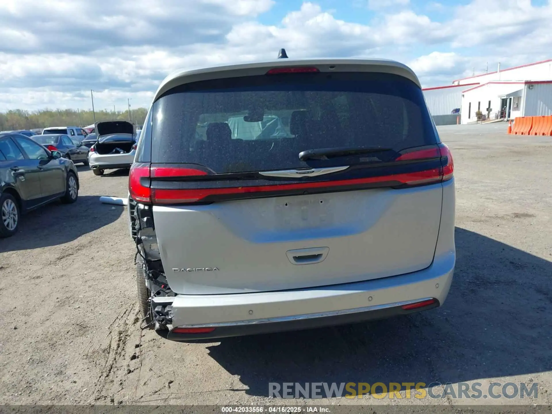 16 Photograph of a damaged car 2C4RC1BG6RR179873 CHRYSLER PACIFICA 2024
