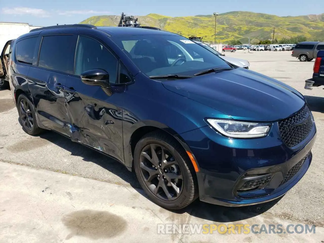 4 Photograph of a damaged car 2C4RC1BG7RR100453 CHRYSLER PACIFICA 2024