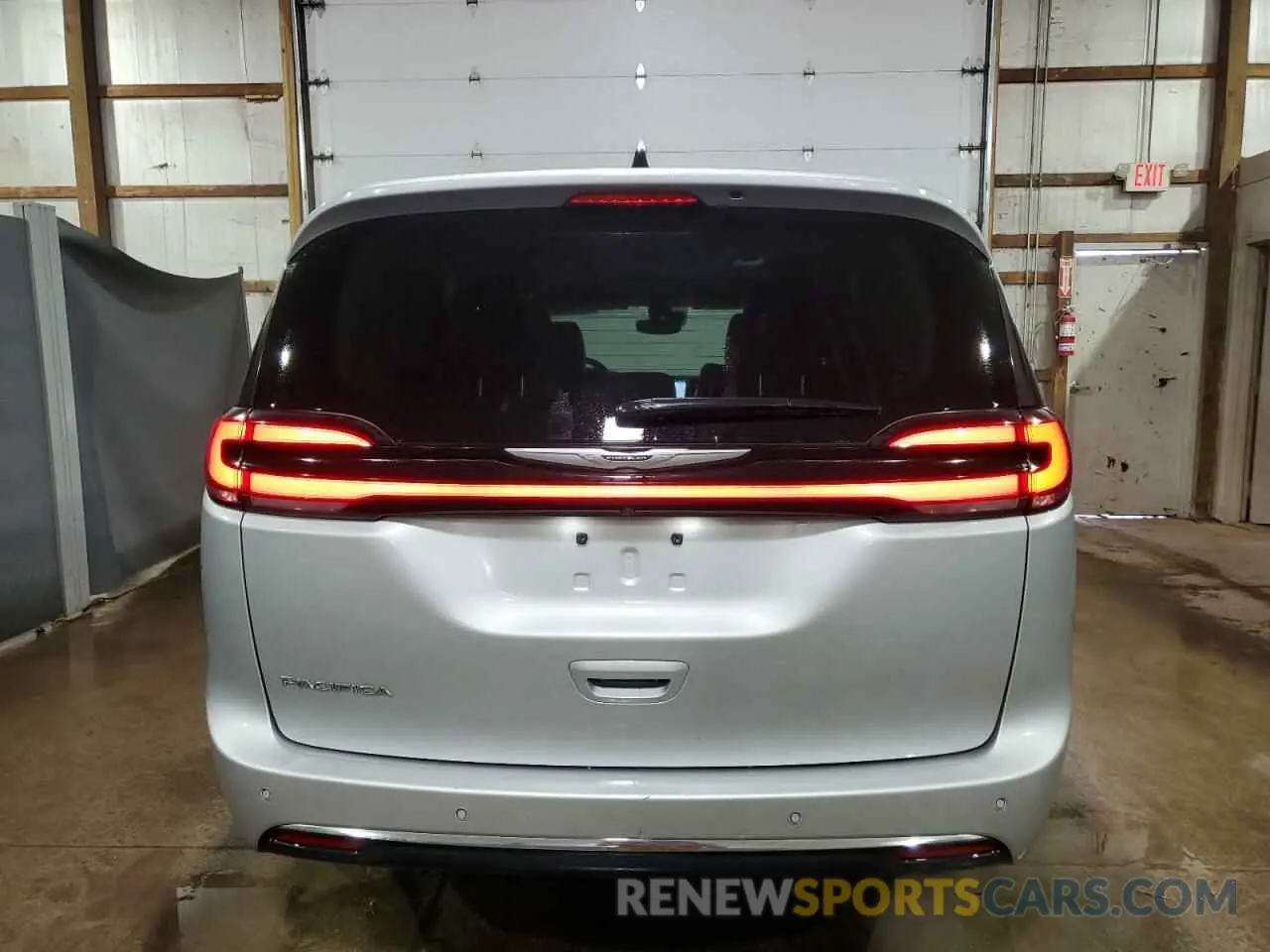 6 Photograph of a damaged car 2C4RC1BG7RR132819 CHRYSLER PACIFICA 2024