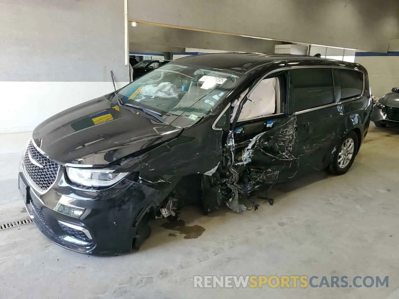 1 Photograph of a damaged car 2C4RC1BG7RR163522 CHRYSLER PACIFICA 2024