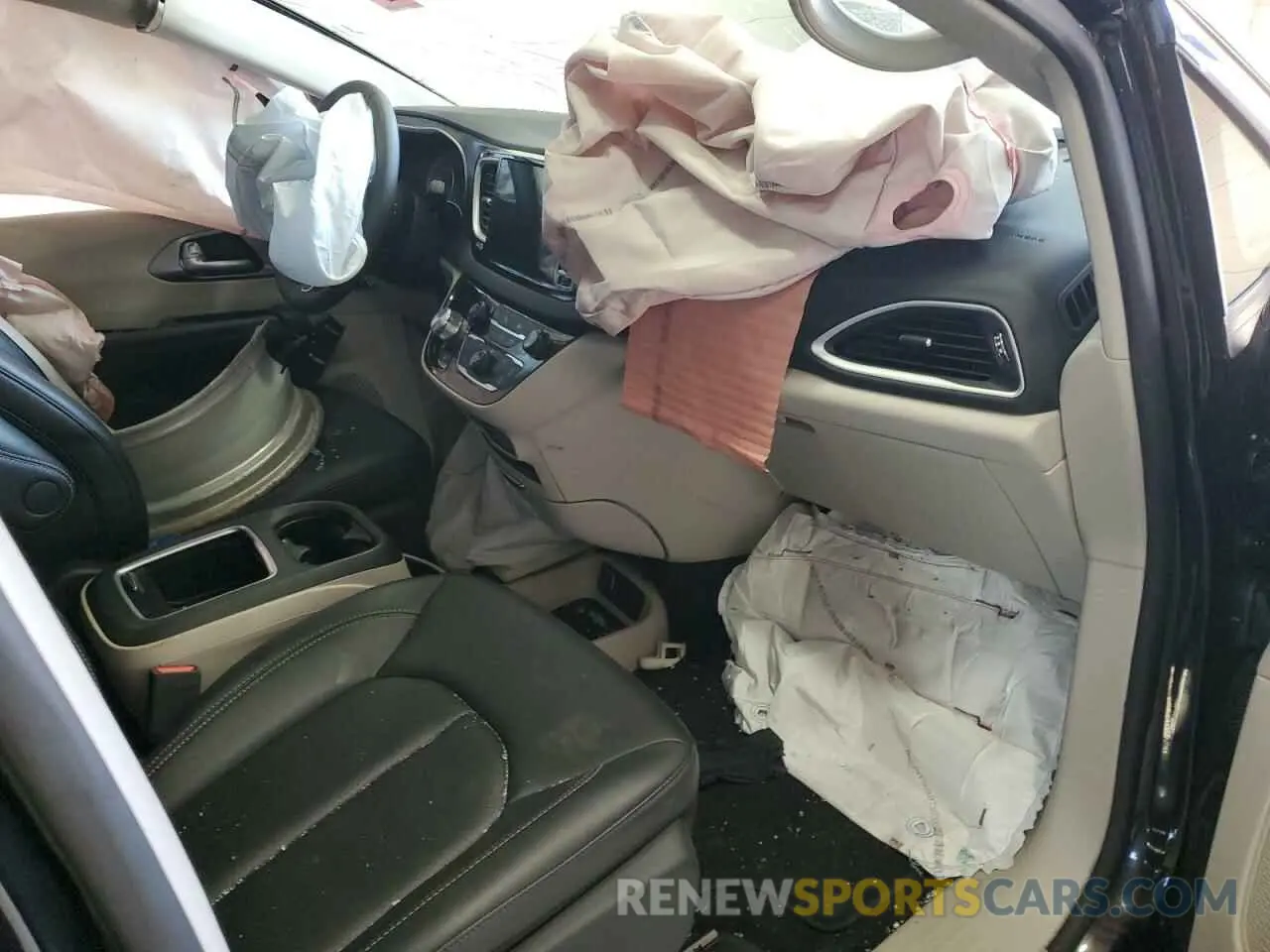 8 Photograph of a damaged car 2C4RC1BG7RR163522 CHRYSLER PACIFICA 2024