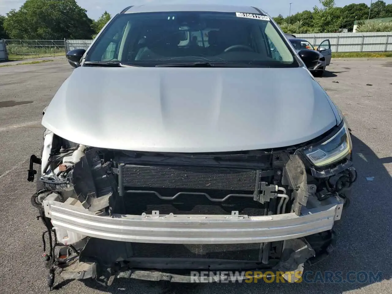 5 Photograph of a damaged car 2C4RC1BG7RR172236 CHRYSLER PACIFICA 2024