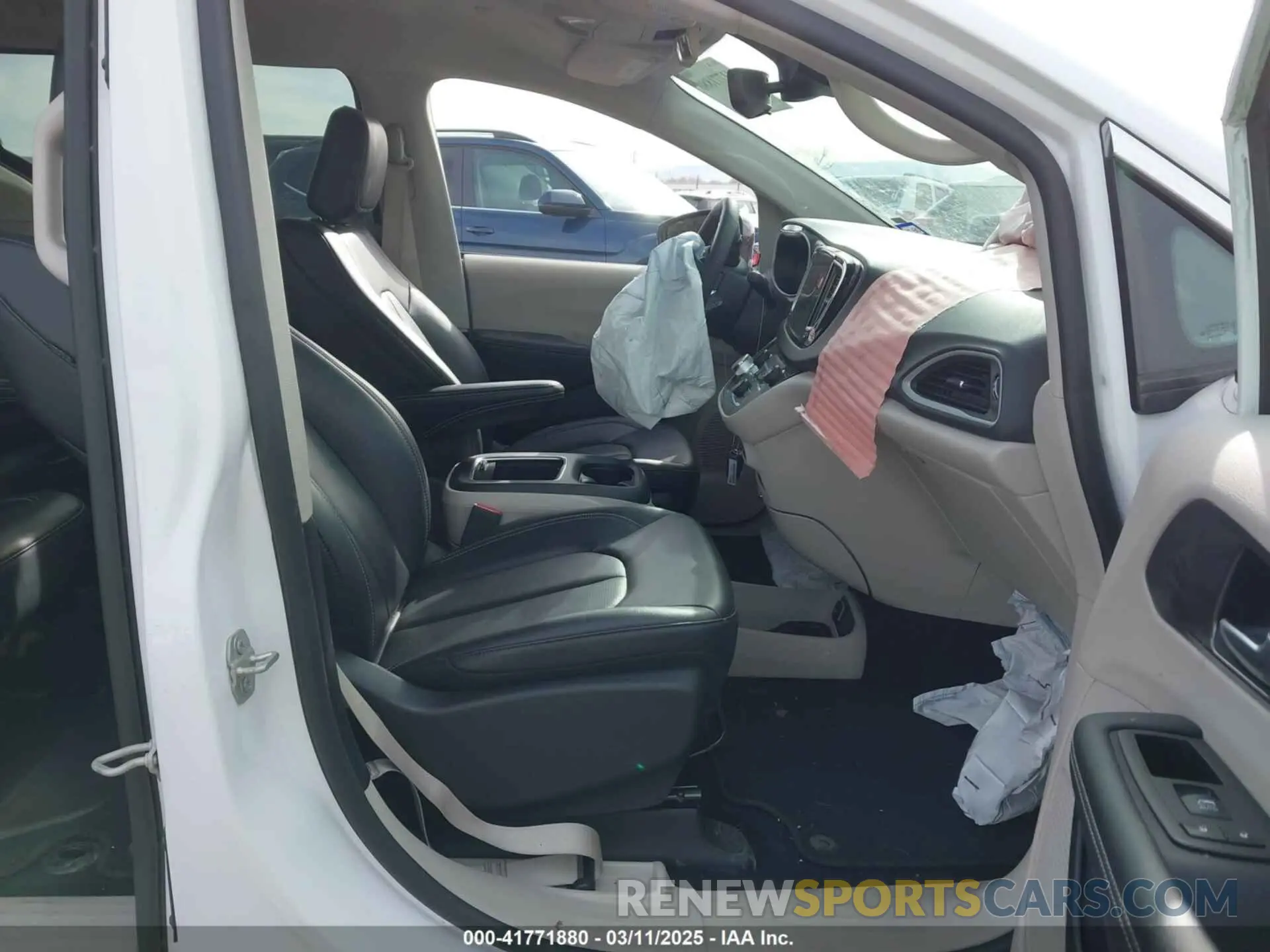 5 Photograph of a damaged car 2C4RC1BG7RR182975 CHRYSLER PACIFICA 2024