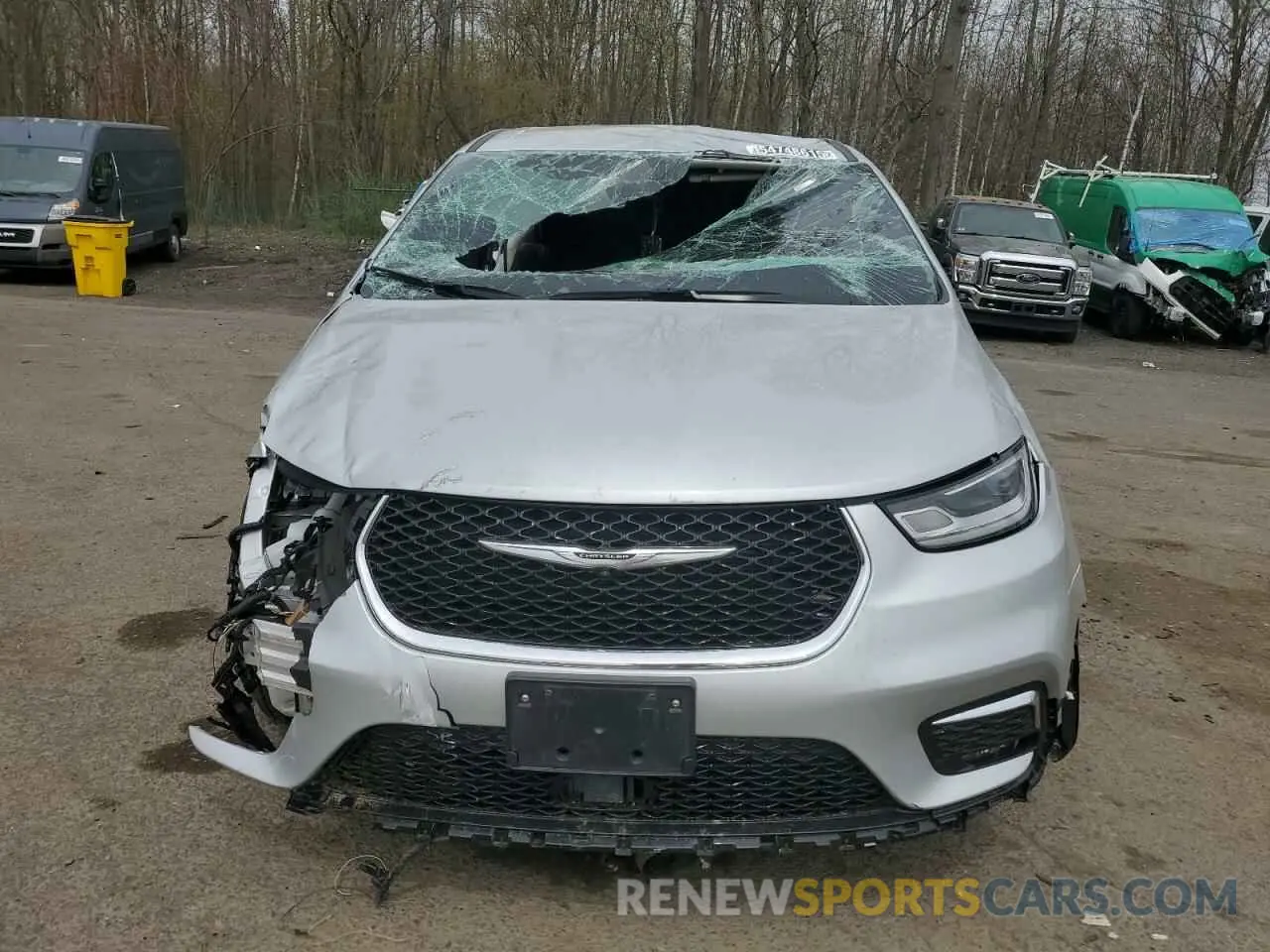 5 Photograph of a damaged car 2C4RC1BG8RR123238 CHRYSLER PACIFICA 2024