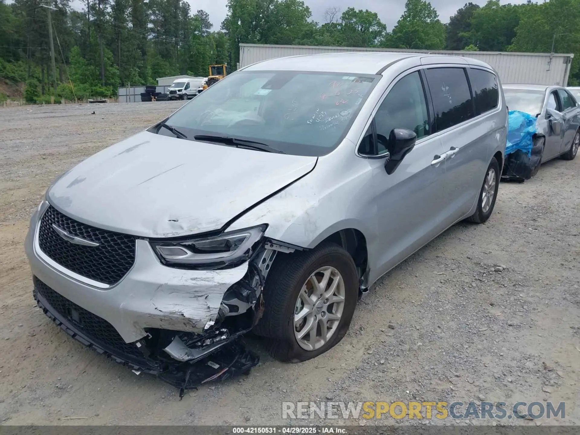 2 Photograph of a damaged car 2C4RC1BG8RR139066 CHRYSLER PACIFICA 2024