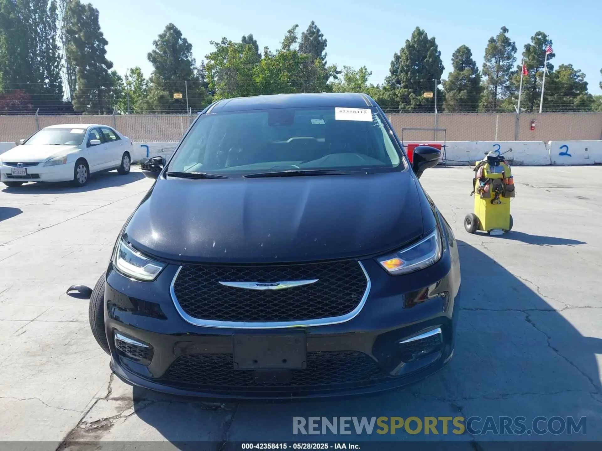 12 Photograph of a damaged car 2C4RC1BG8RR156353 CHRYSLER PACIFICA 2024