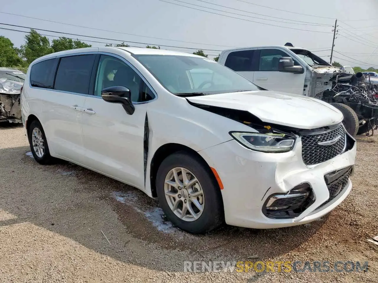 4 Photograph of a damaged car 2C4RC1BG8RR156479 CHRYSLER PACIFICA 2024