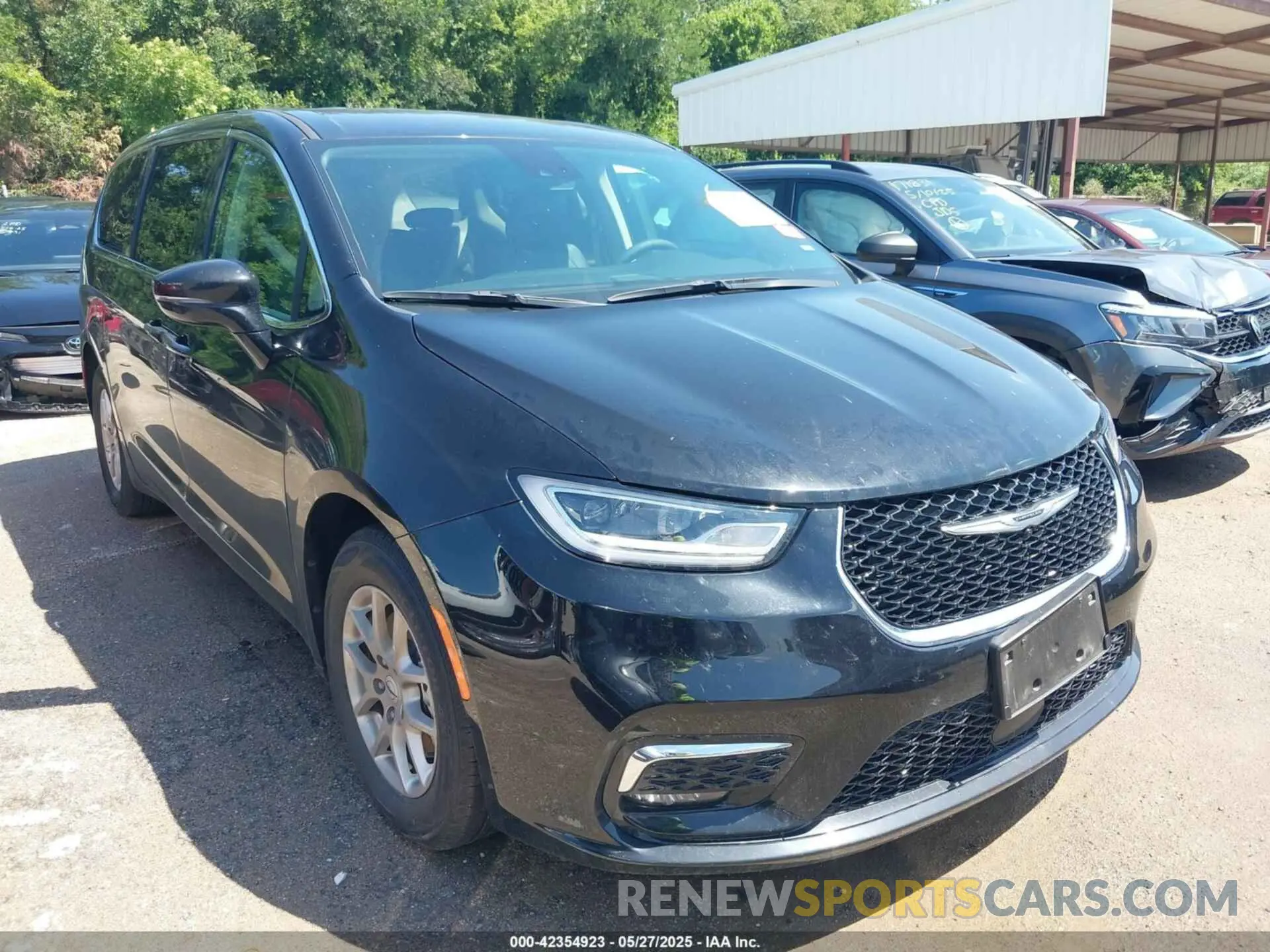 1 Photograph of a damaged car 2C4RC1BG8RR179678 CHRYSLER PACIFICA 2024