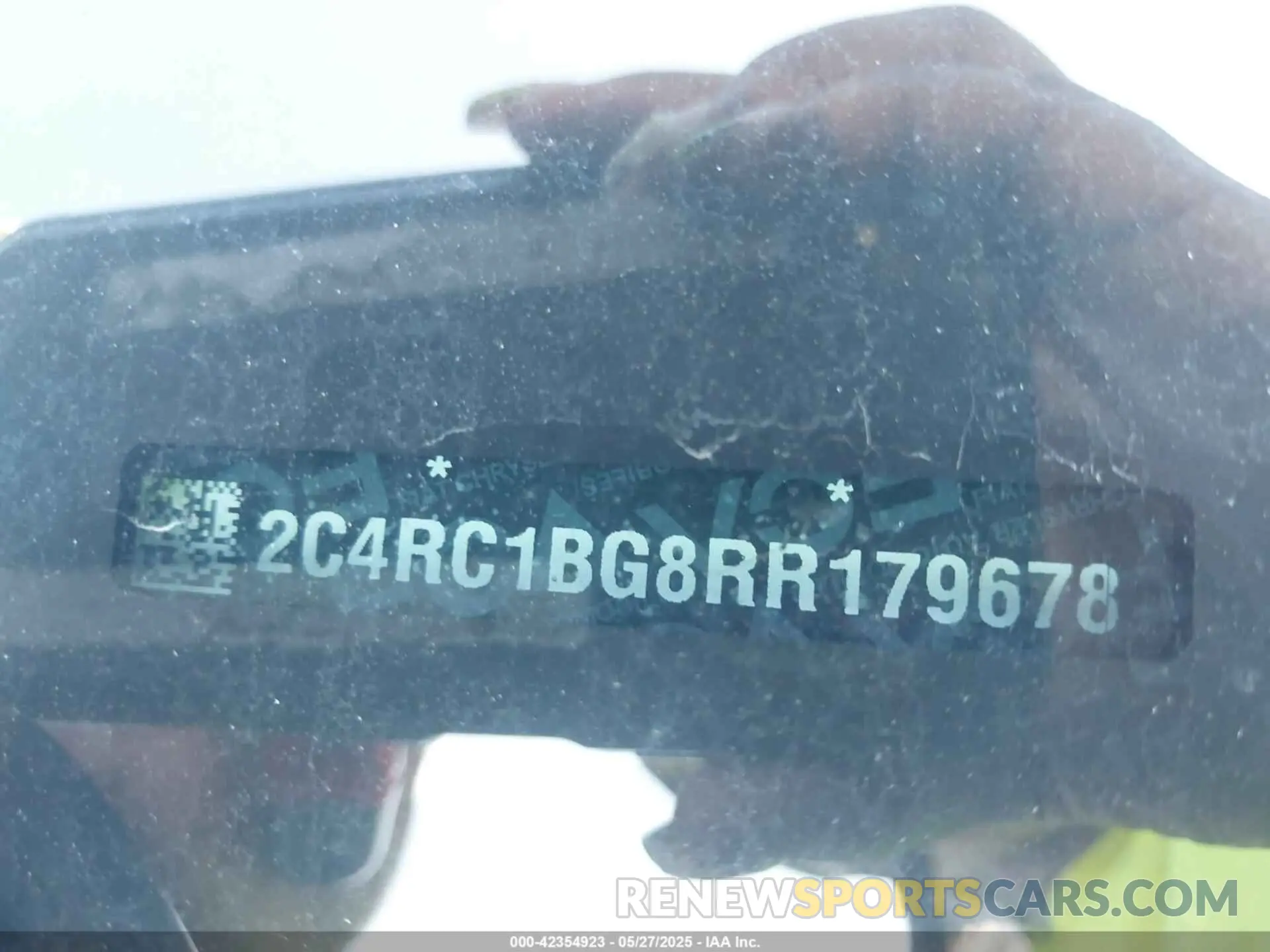 9 Photograph of a damaged car 2C4RC1BG8RR179678 CHRYSLER PACIFICA 2024