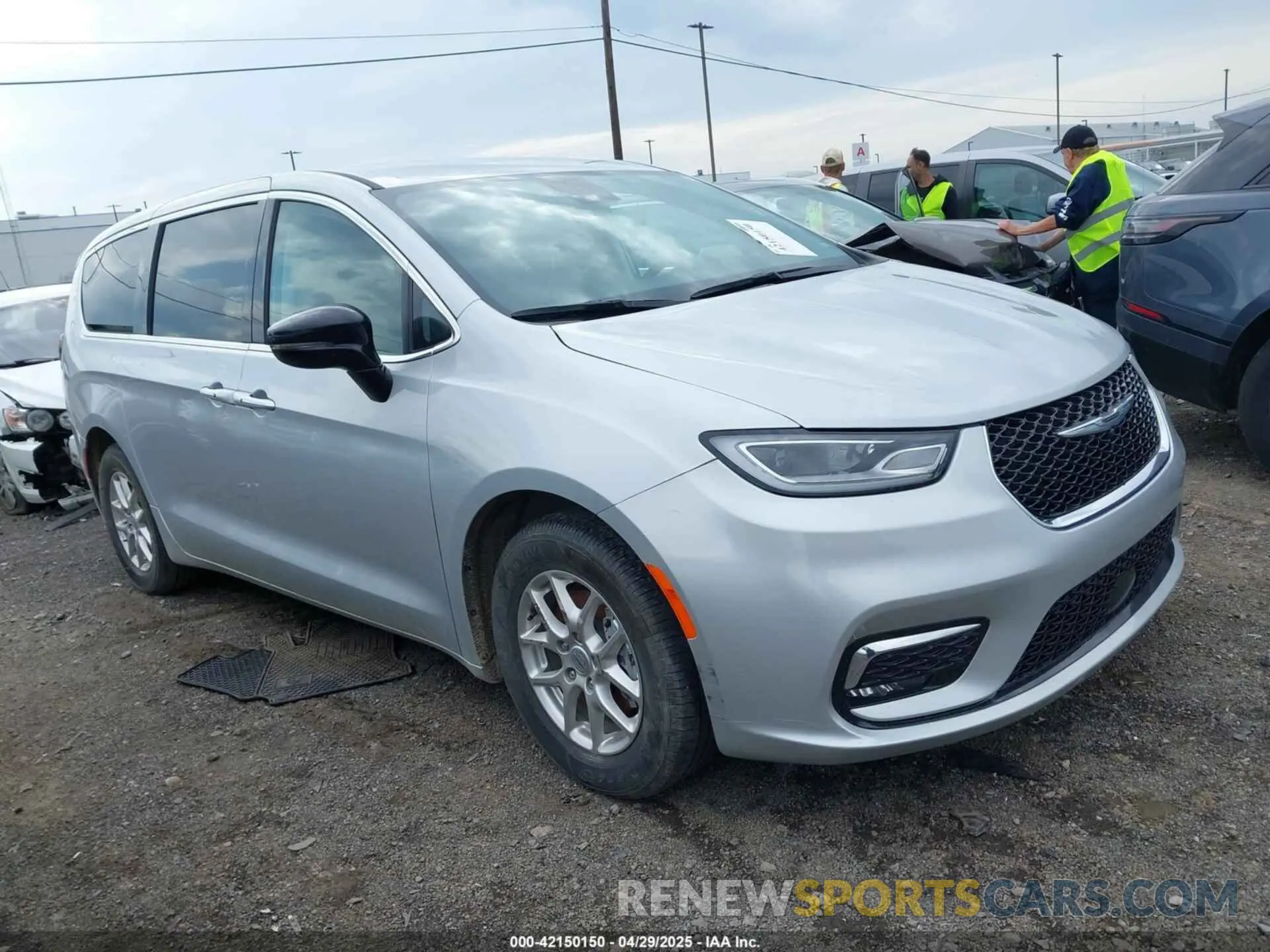 1 Photograph of a damaged car 2C4RC1BG8RR186632 CHRYSLER PACIFICA 2024