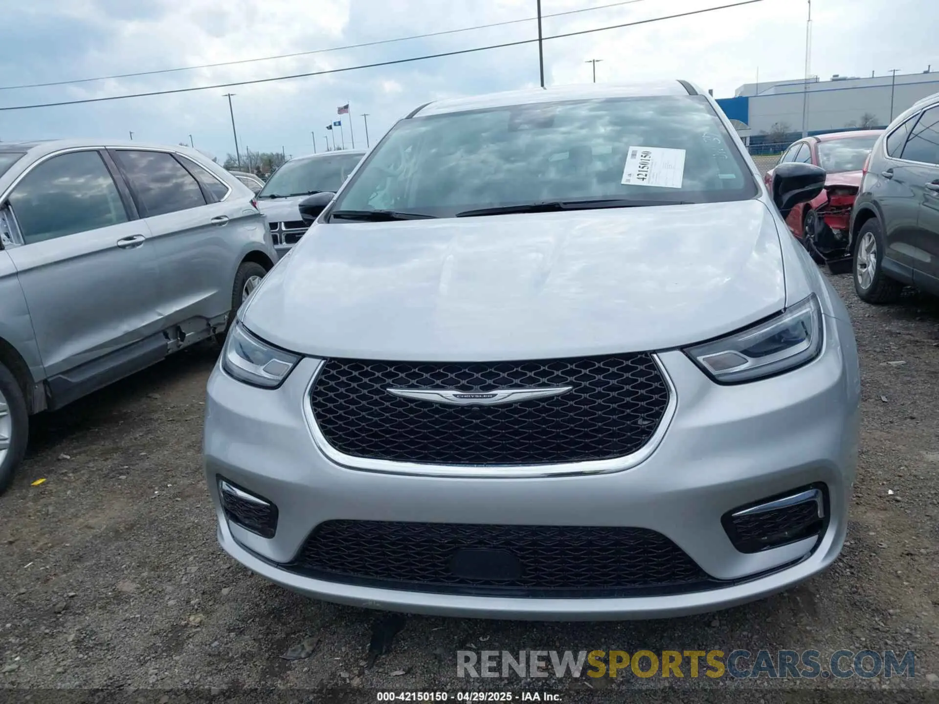 12 Photograph of a damaged car 2C4RC1BG8RR186632 CHRYSLER PACIFICA 2024