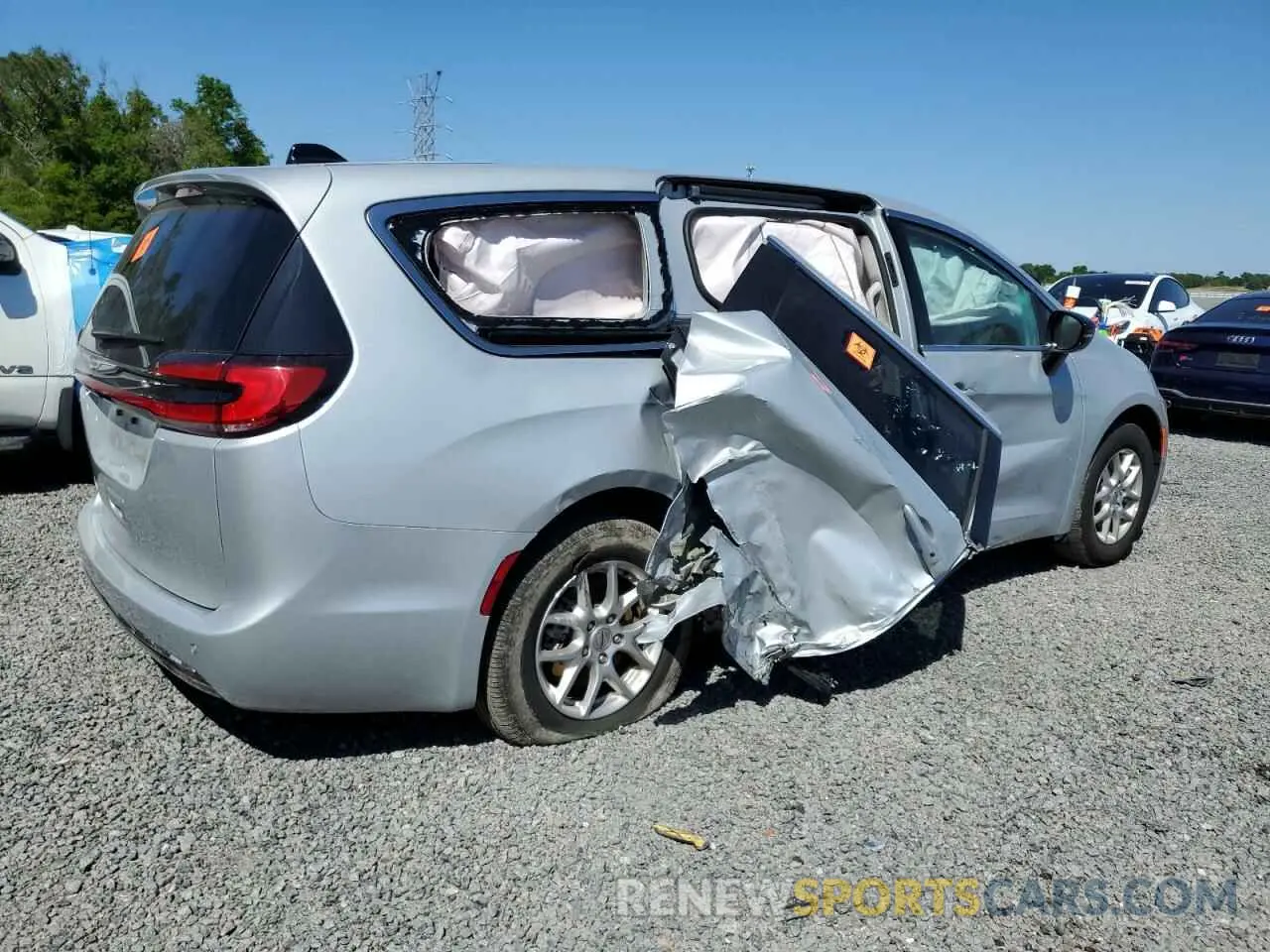3 Photograph of a damaged car 2C4RC1BG9RR123104 CHRYSLER PACIFICA 2024