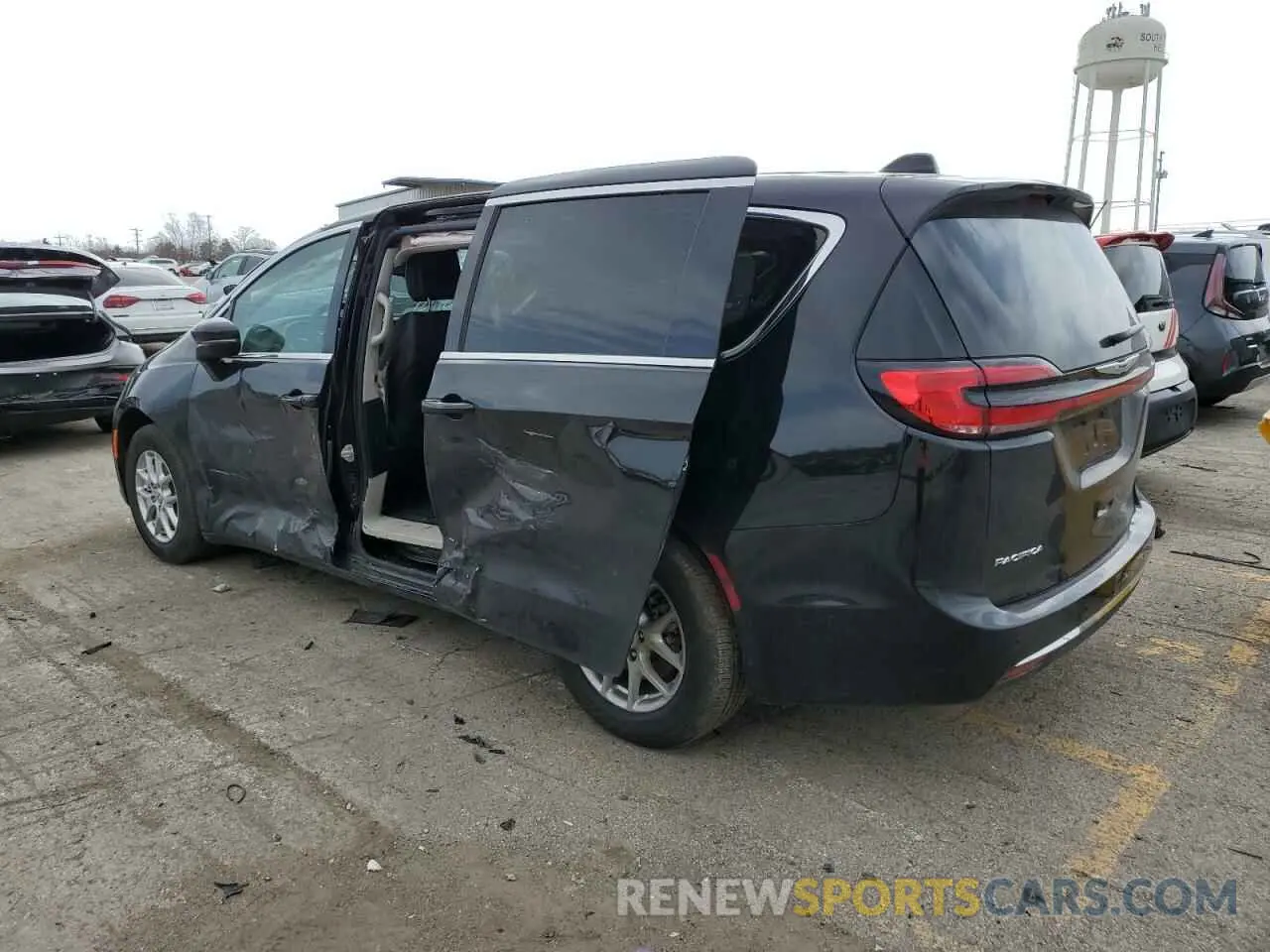 2 Photograph of a damaged car 2C4RC1BG9RR136452 CHRYSLER PACIFICA 2024