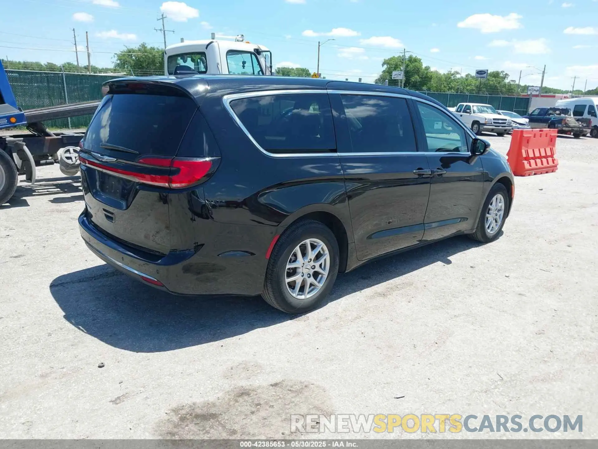 4 Photograph of a damaged car 2C4RC1BG9RR148830 CHRYSLER PACIFICA 2024