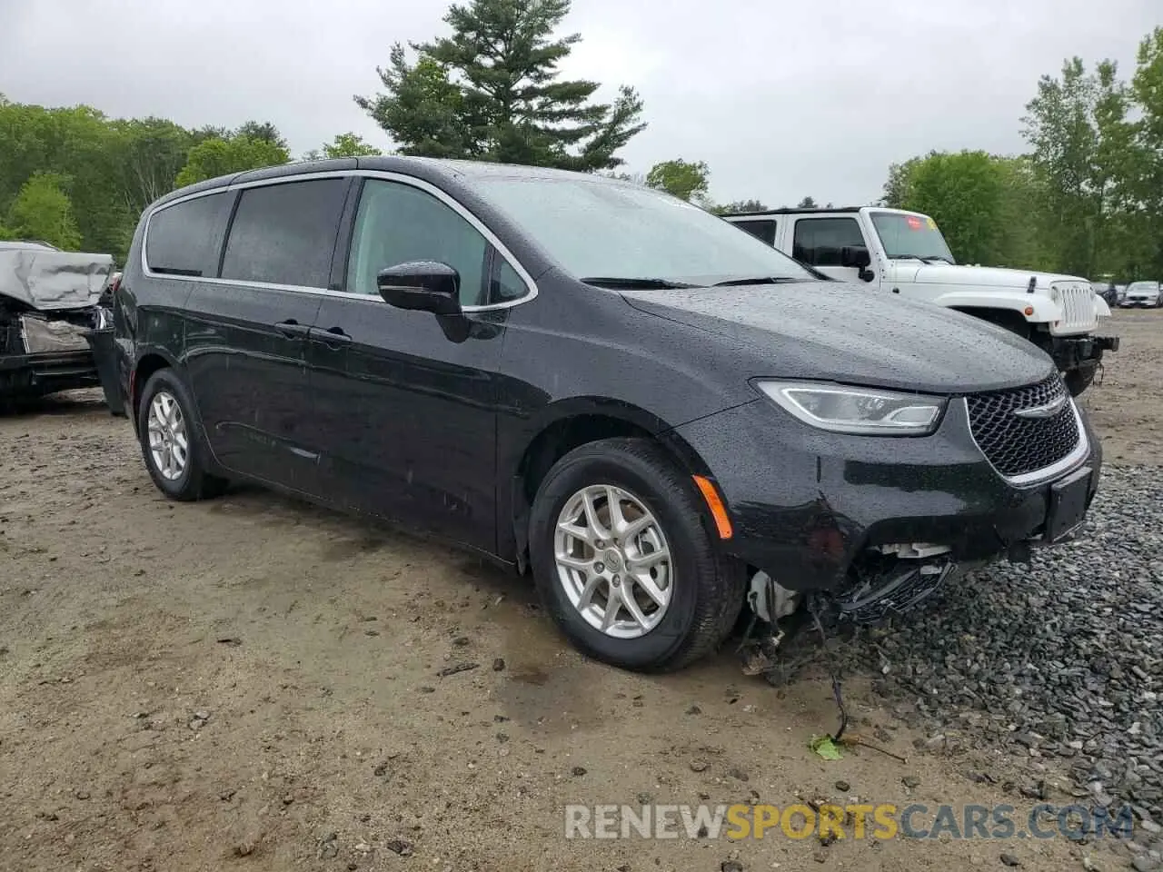 4 Photograph of a damaged car 2C4RC1BG9RR159424 CHRYSLER PACIFICA 2024