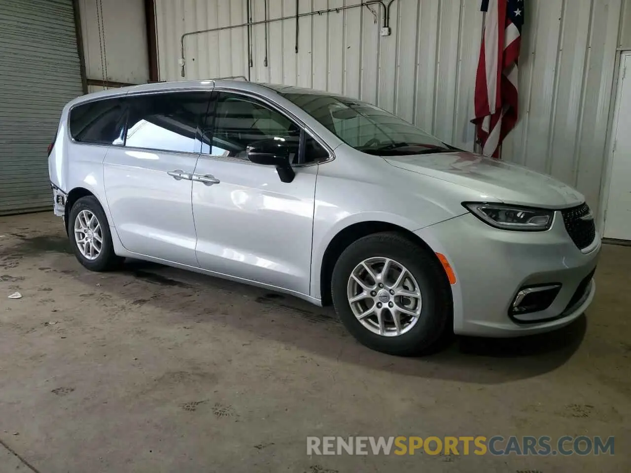 4 Photograph of a damaged car 2C4RC1BG9RR164171 CHRYSLER PACIFICA 2024