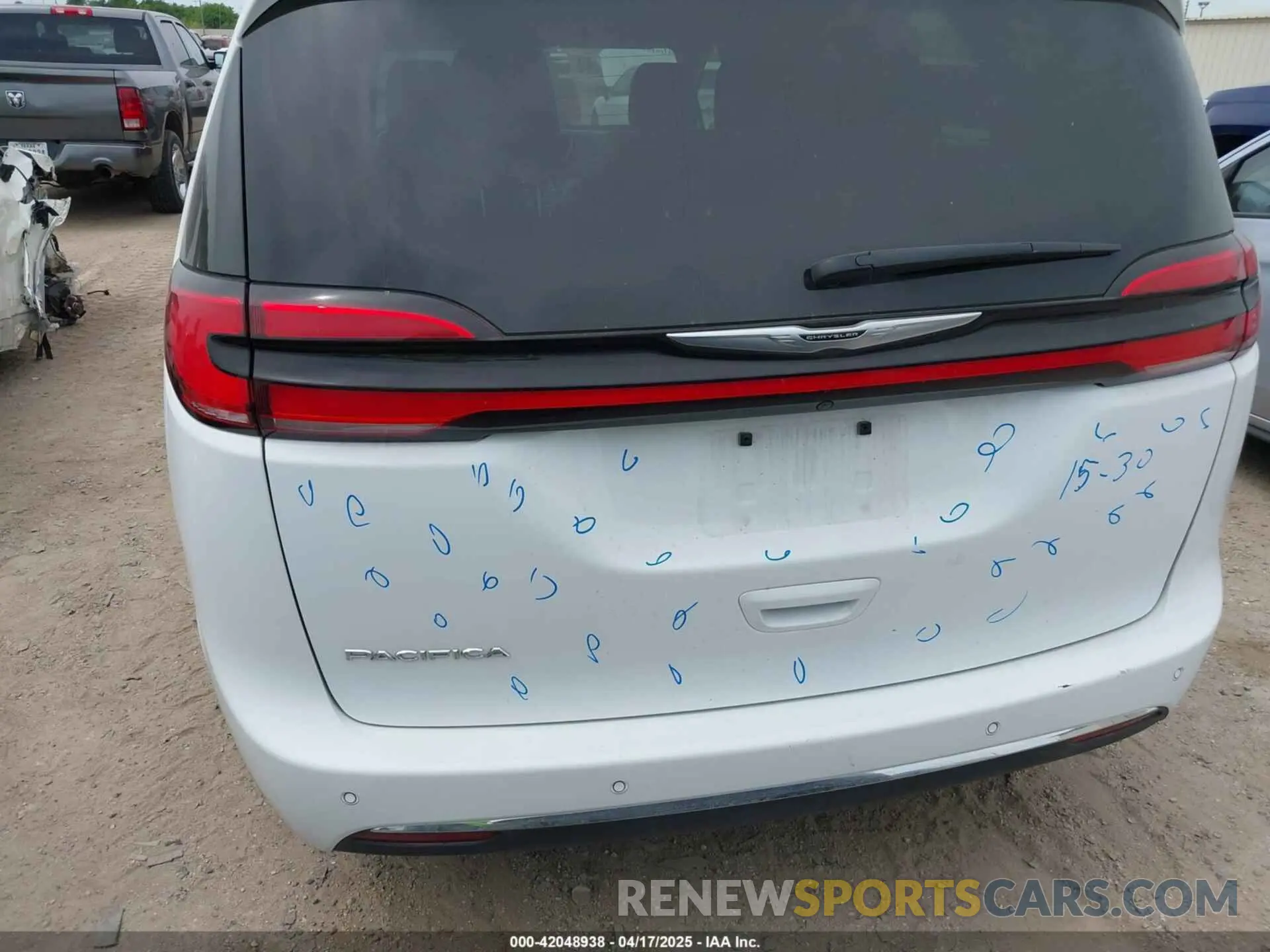 16 Photograph of a damaged car 2C4RC1BG9RR167328 CHRYSLER PACIFICA 2024