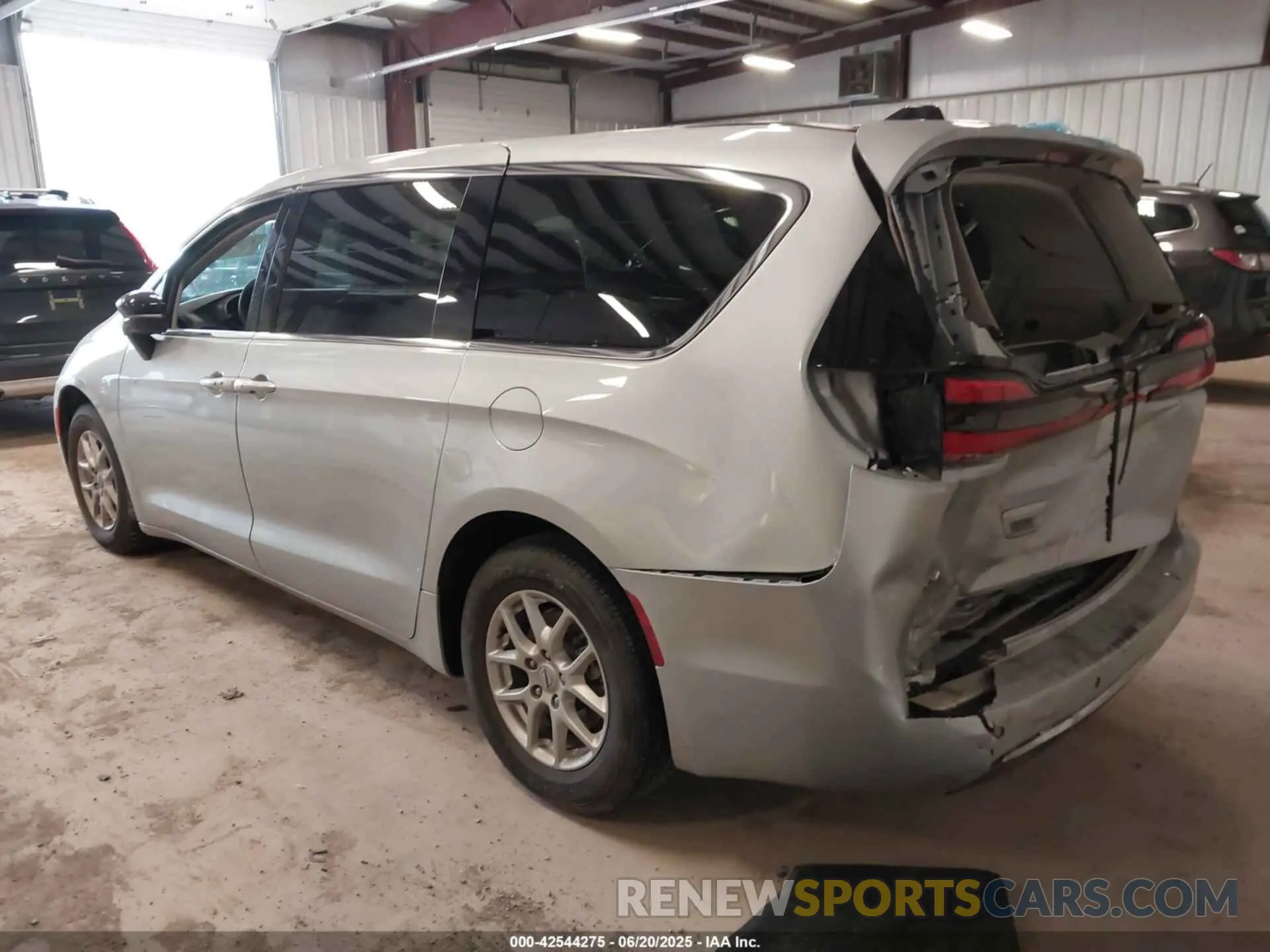 3 Photograph of a damaged car 2C4RC1BG9RR172836 CHRYSLER PACIFICA 2024