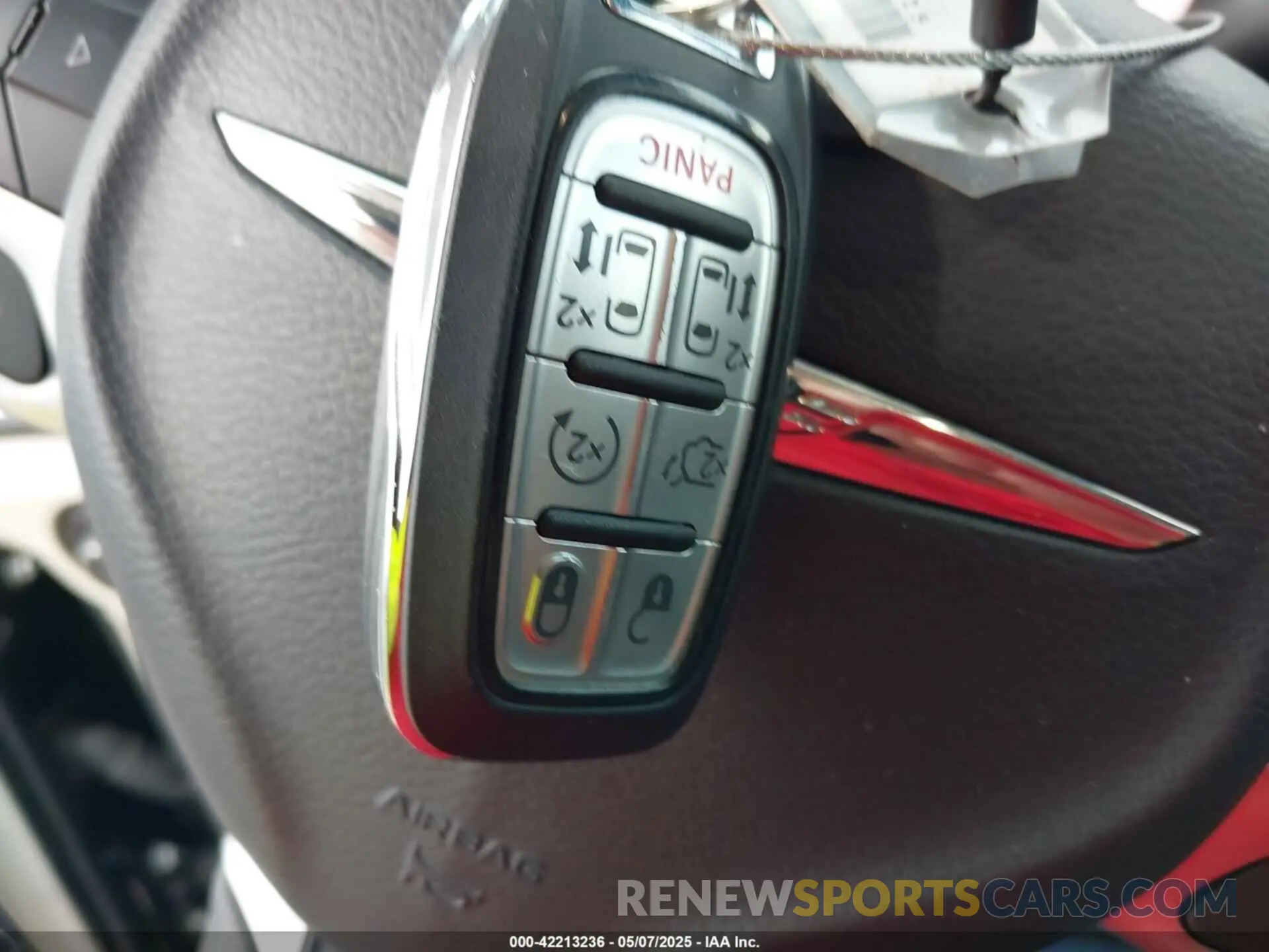 11 Photograph of a damaged car 2C4RC1BGXRR135925 CHRYSLER PACIFICA 2024