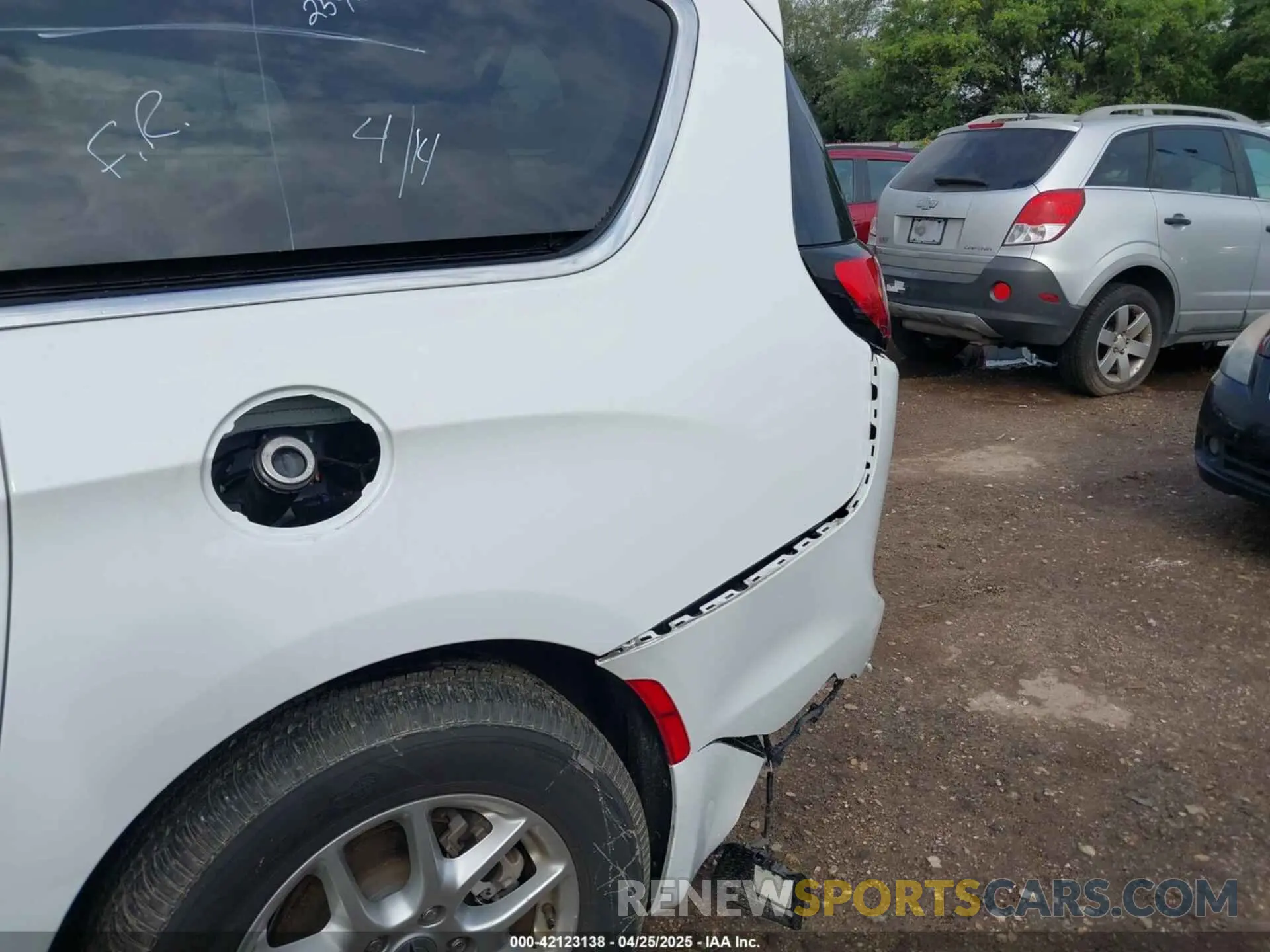 6 Photograph of a damaged car 2C4RC1BGXRR145399 CHRYSLER PACIFICA 2024