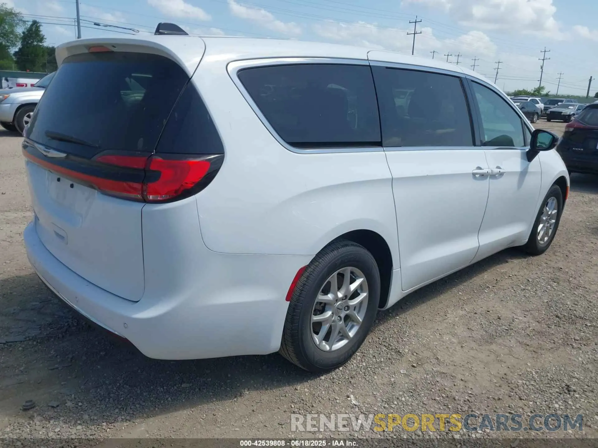4 Photograph of a damaged car 2C4RC1BGXRR145550 CHRYSLER PACIFICA 2024