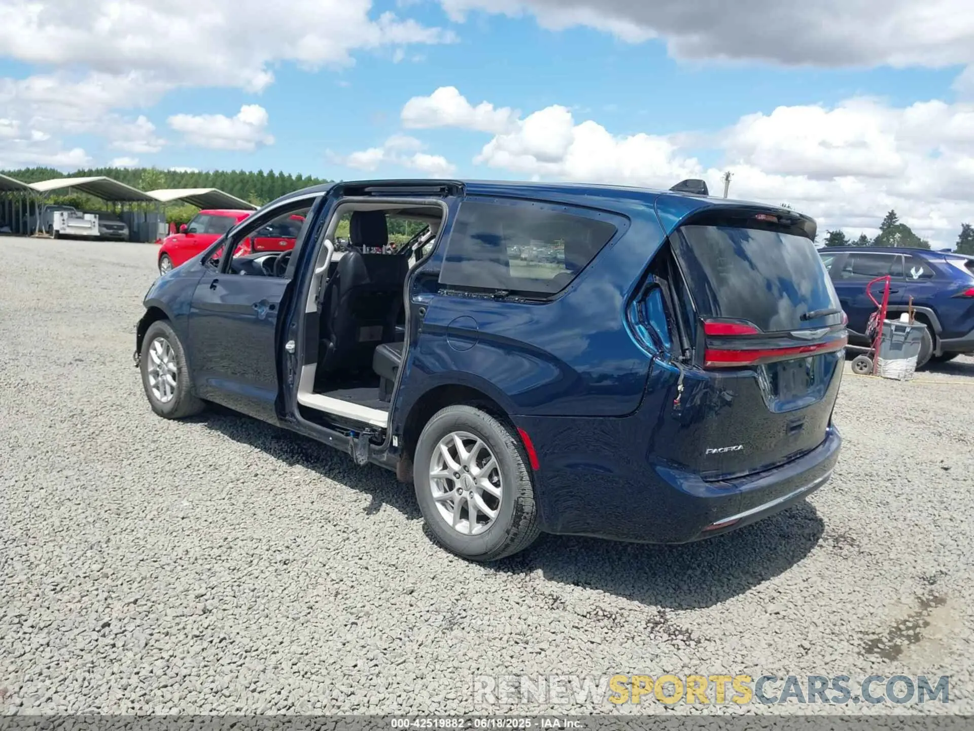 3 Photograph of a damaged car 2C4RC1BGXRR186924 CHRYSLER PACIFICA 2024