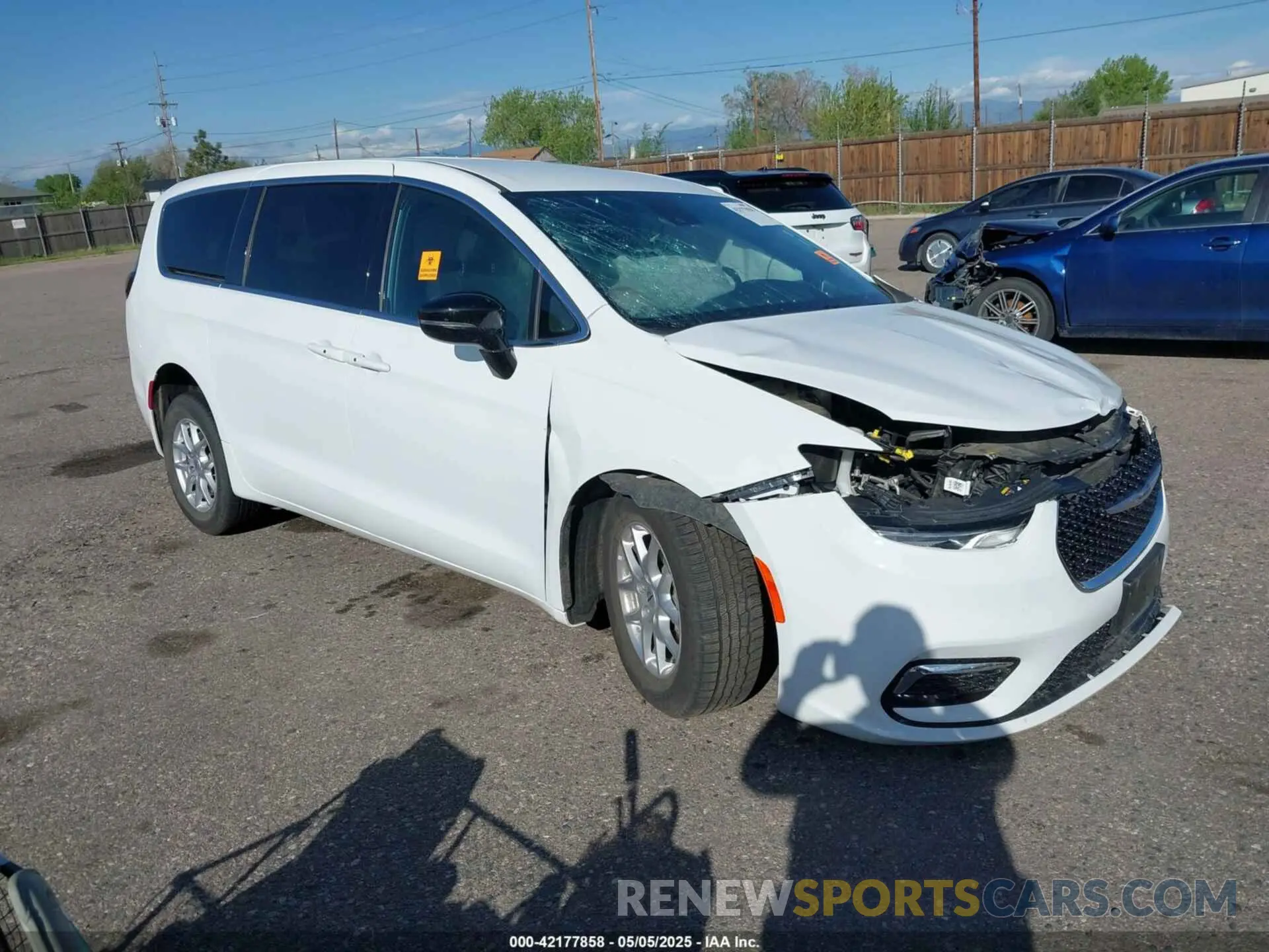 1 Photograph of a damaged car 2C4RC1FG3RR144993 CHRYSLER PACIFICA 2024