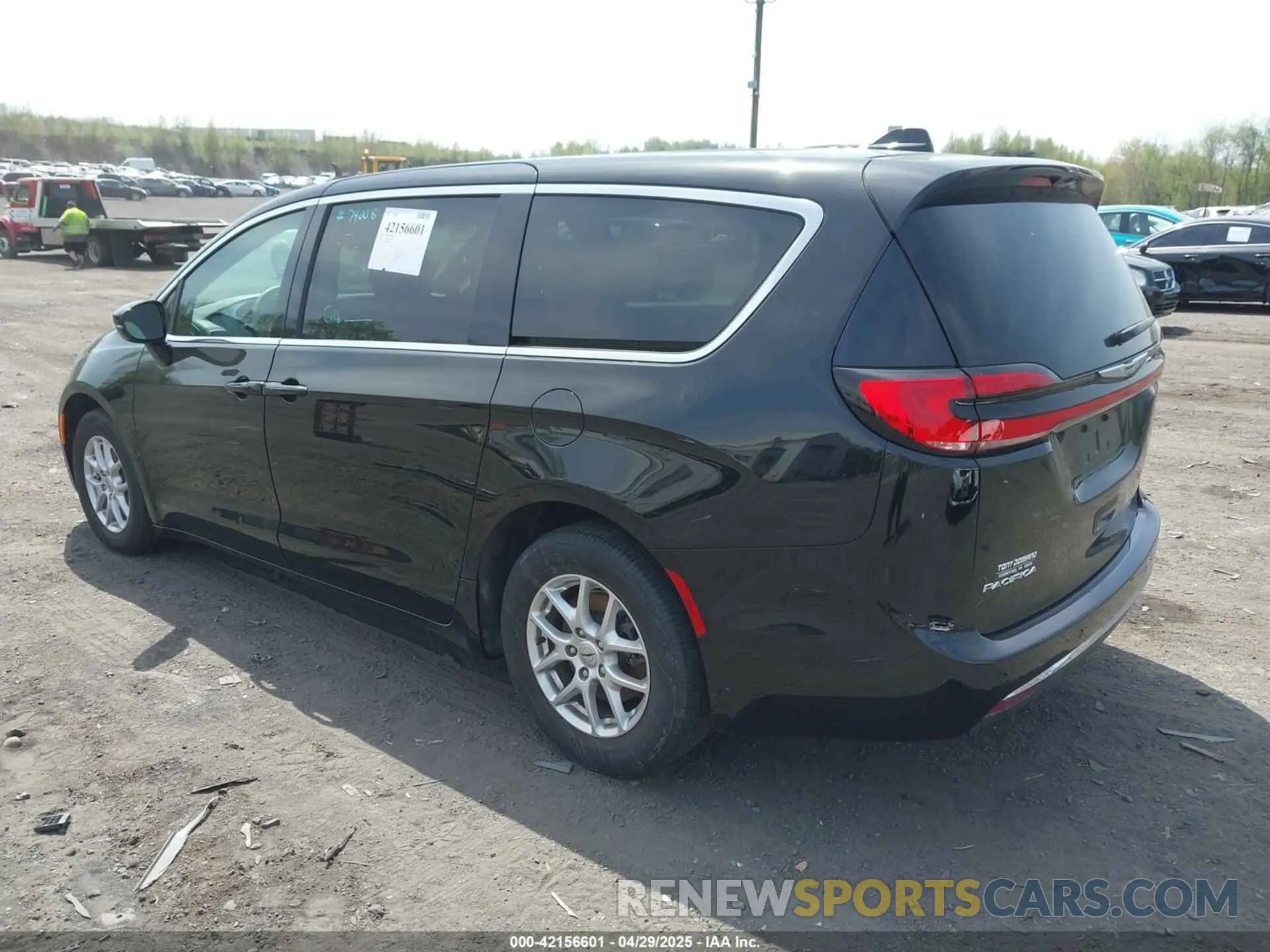 3 Photograph of a damaged car 2C4RC1FG3RR154388 CHRYSLER PACIFICA 2024