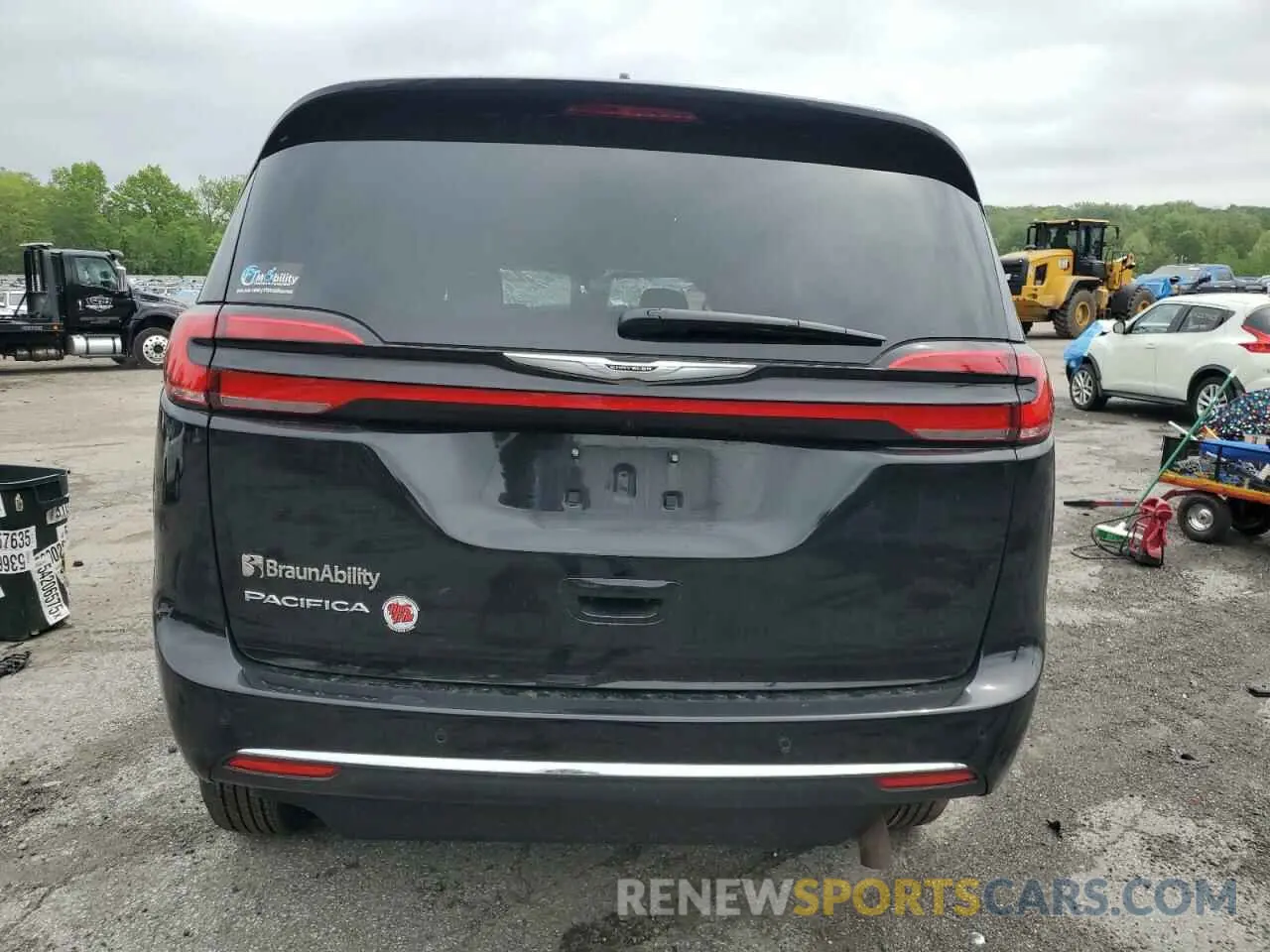 6 Photograph of a damaged car 2C4RC1FG8RR144018 CHRYSLER PACIFICA 2024