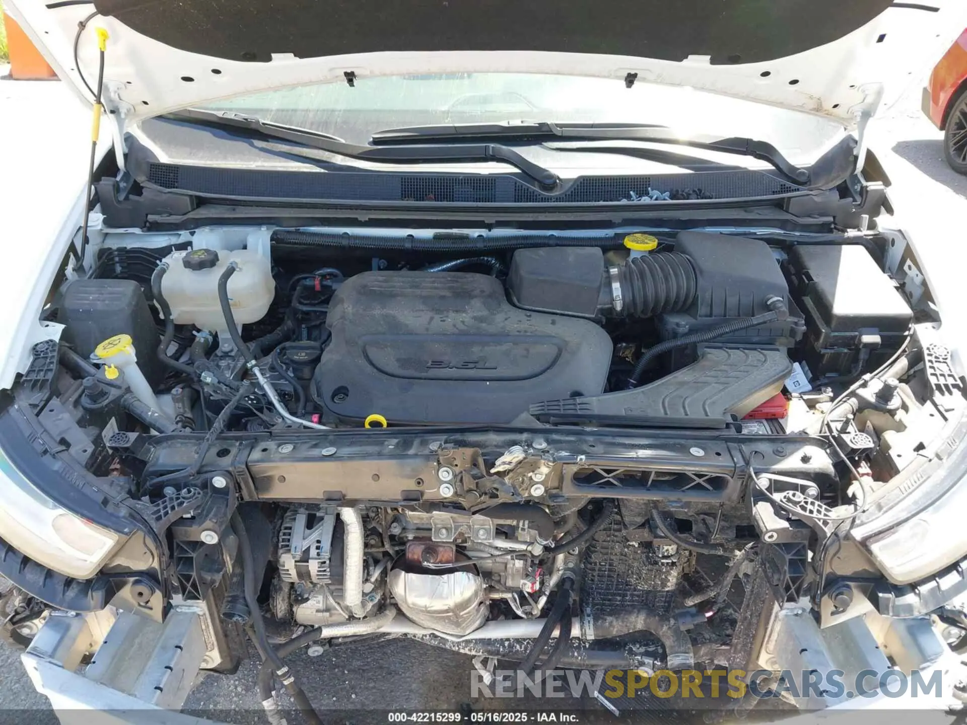 10 Photograph of a damaged car 2C4RC1FGXRR124465 CHRYSLER PACIFICA 2024