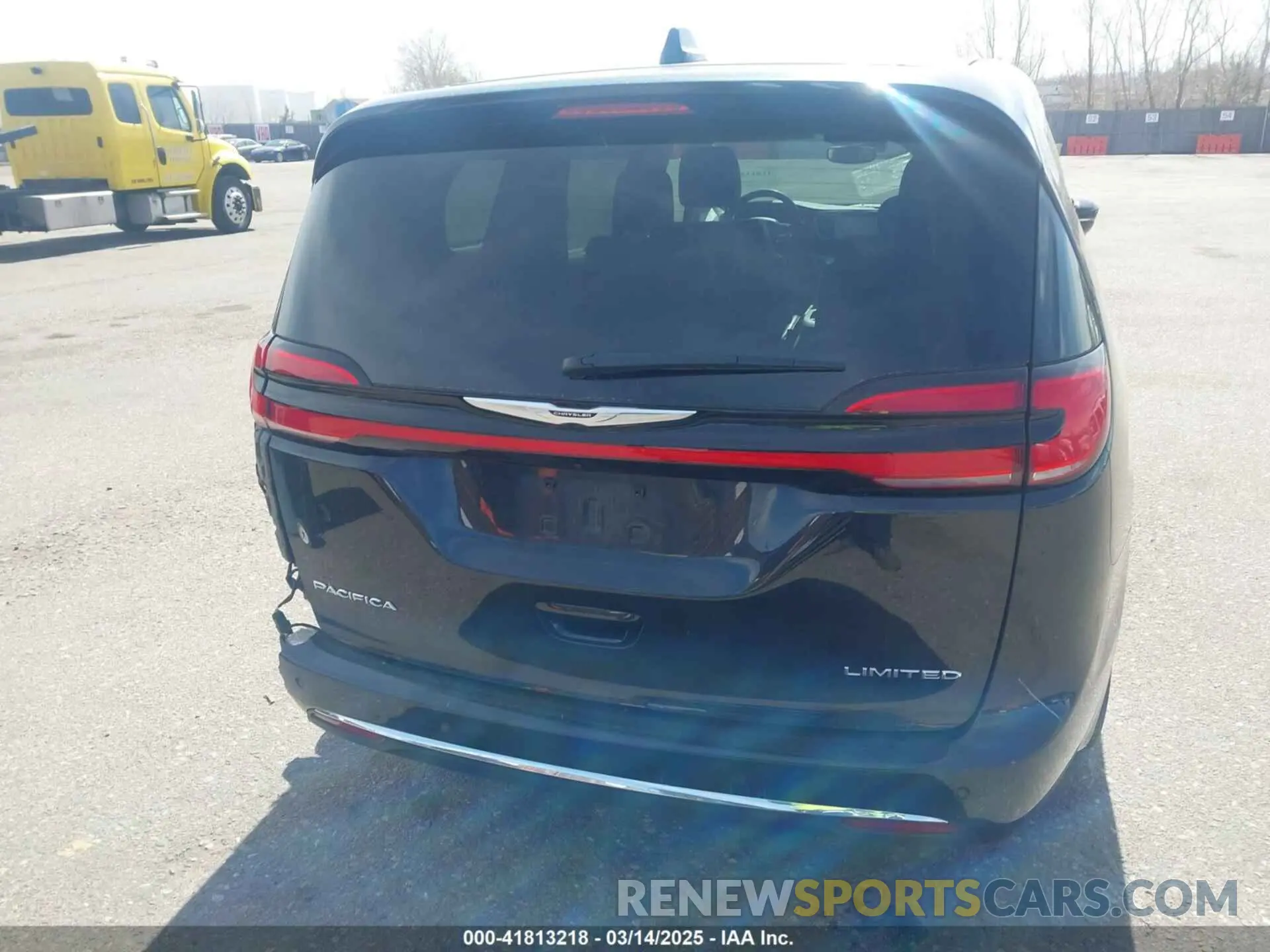 16 Photograph of a damaged car 2C4RC1GG3RR101916 CHRYSLER PACIFICA 2024