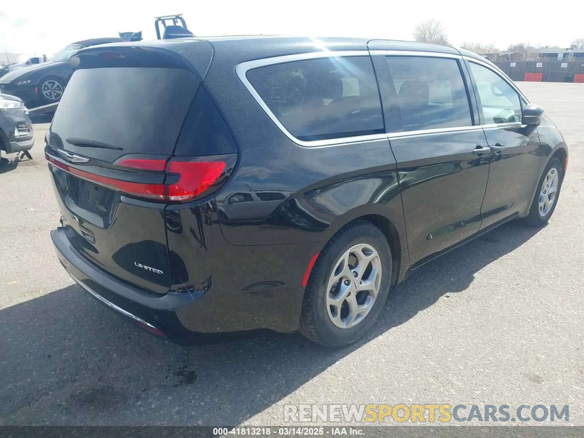 4 Photograph of a damaged car 2C4RC1GG3RR101916 CHRYSLER PACIFICA 2024