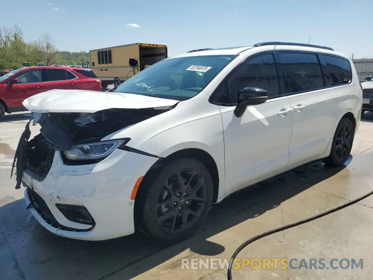 1 Photograph of a damaged car 2C4RC1GGXRR130412 CHRYSLER PACIFICA 2024