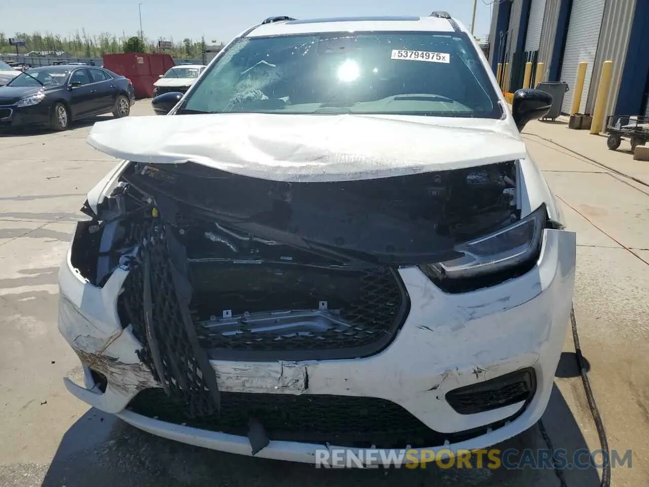 5 Photograph of a damaged car 2C4RC1GGXRR130412 CHRYSLER PACIFICA 2024