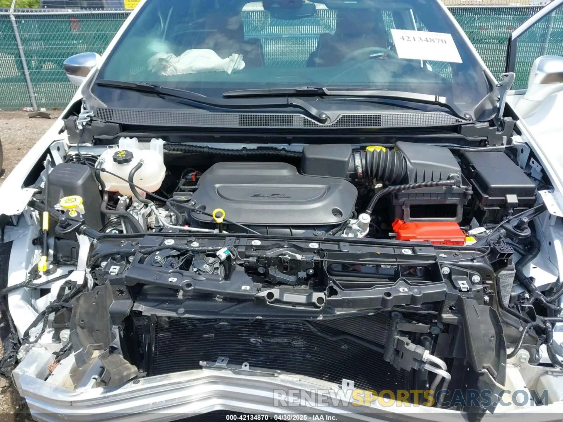 10 Photograph of a damaged car 2C4RC1PG4RR121446 CHRYSLER PACIFICA 2024