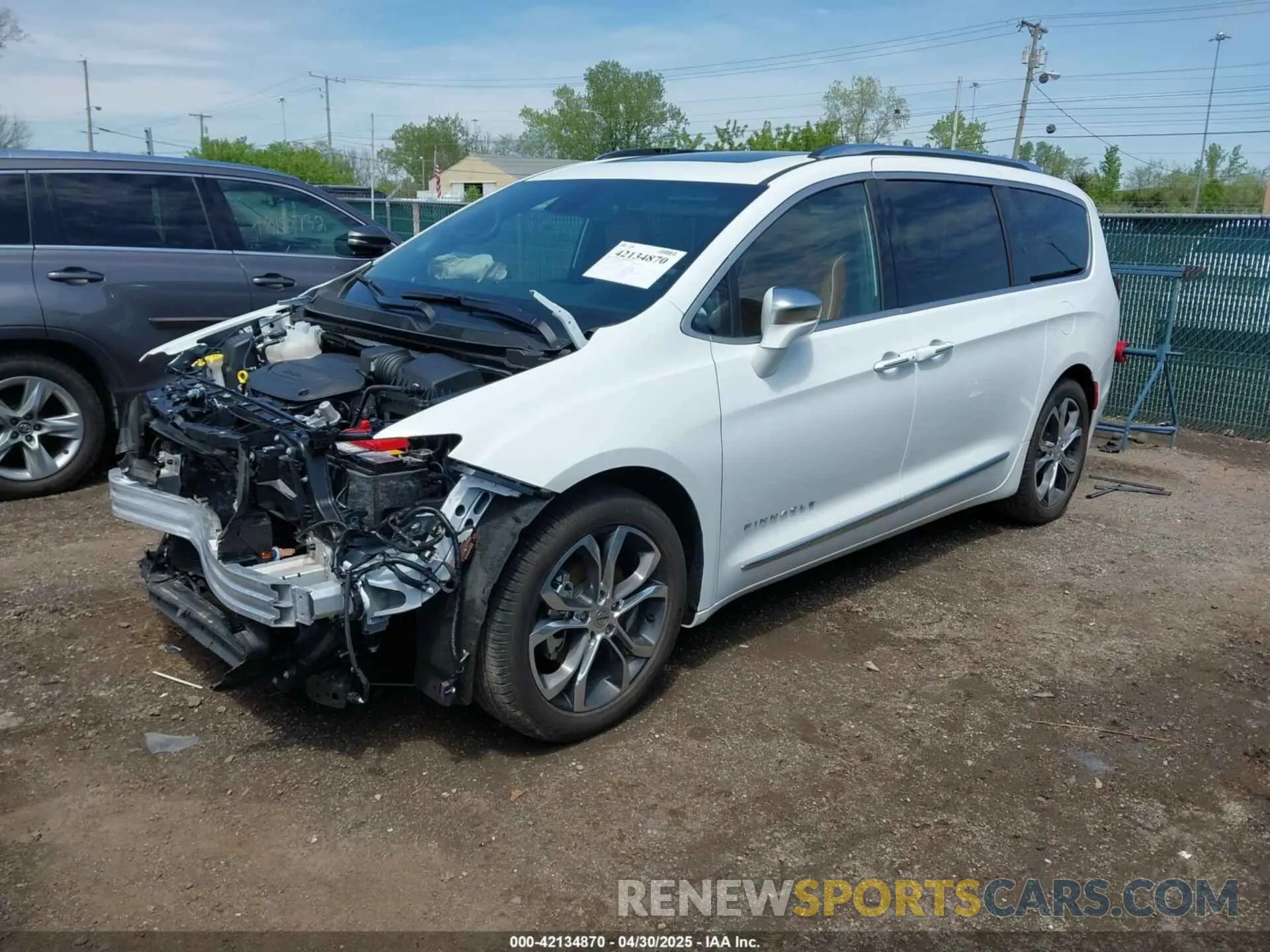 2 Photograph of a damaged car 2C4RC1PG4RR121446 CHRYSLER PACIFICA 2024