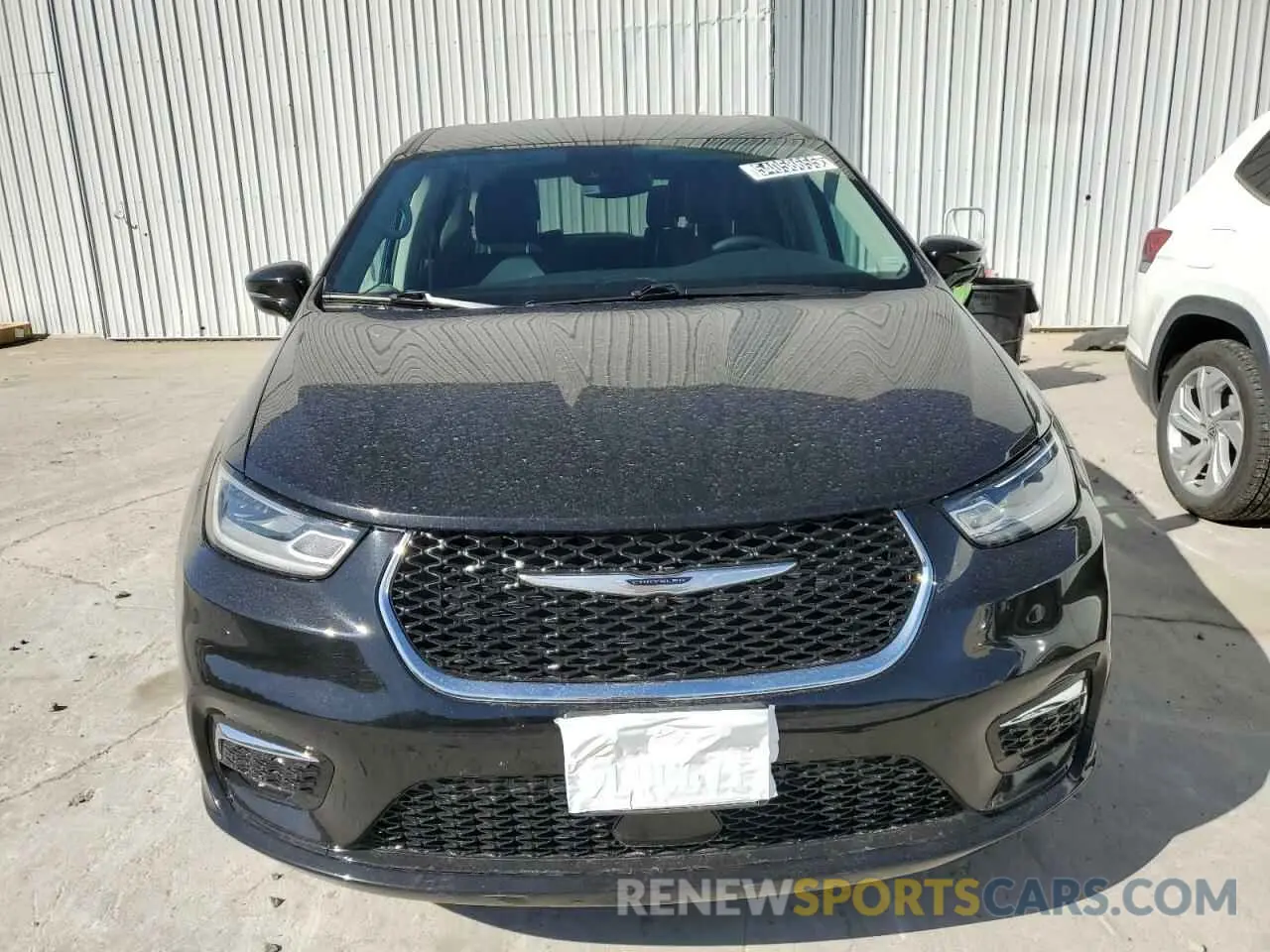 5 Photograph of a damaged car 2C4RC1S70RR134623 CHRYSLER PACIFICA 2024
