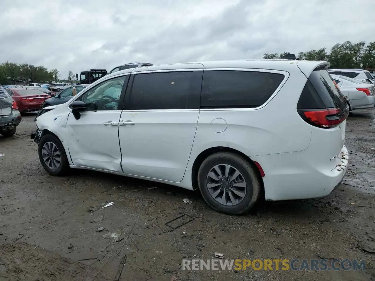2 Photograph of a damaged car 2C4RC1S71RR121699 CHRYSLER PACIFICA 2024