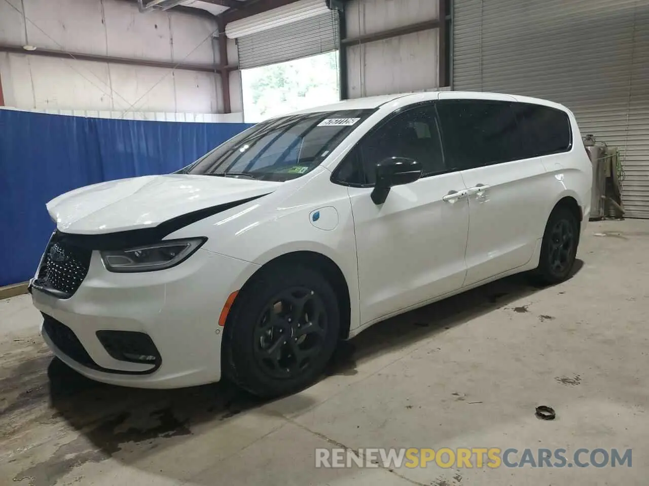 1 Photograph of a damaged car 2C4RC1S71RR156565 CHRYSLER PACIFICA 2024