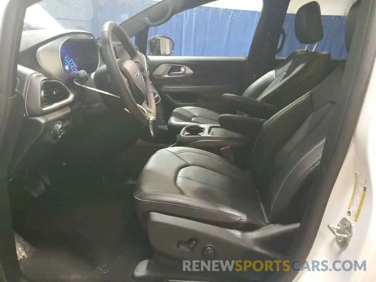 7 Photograph of a damaged car 2C4RC1S71RR156565 CHRYSLER PACIFICA 2024
