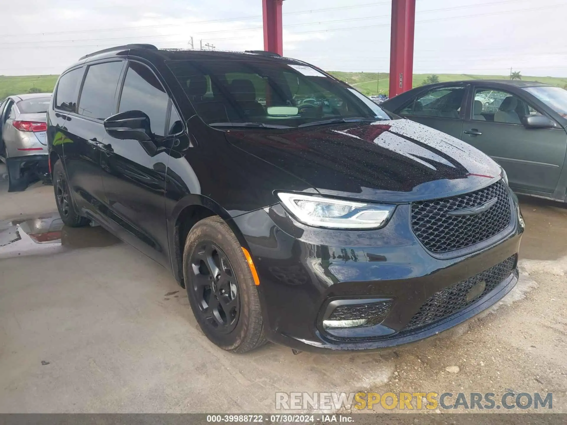 1 Photograph of a damaged car 2C4RC1S73RR104550 CHRYSLER PACIFICA 2024