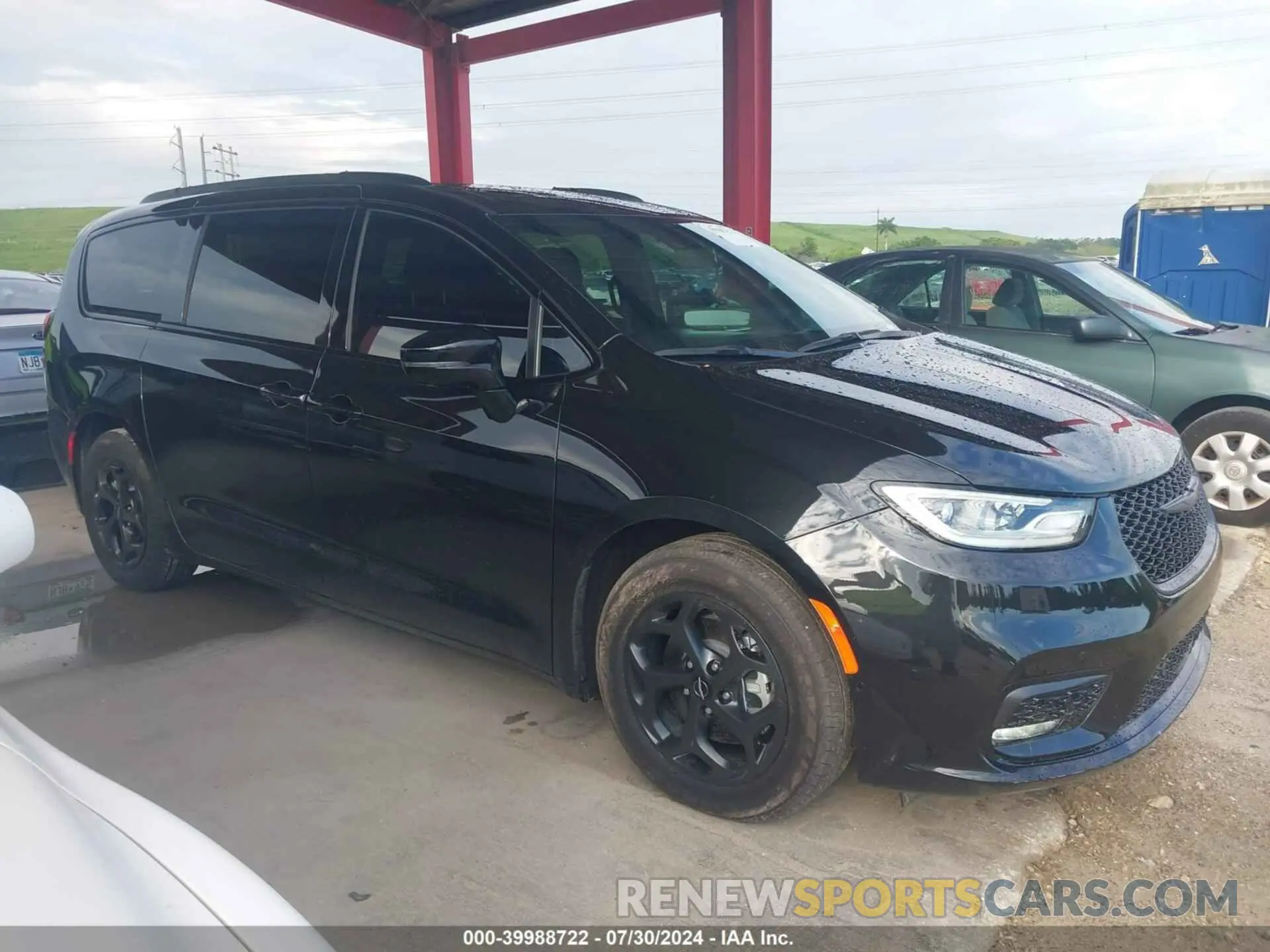 13 Photograph of a damaged car 2C4RC1S73RR104550 CHRYSLER PACIFICA 2024