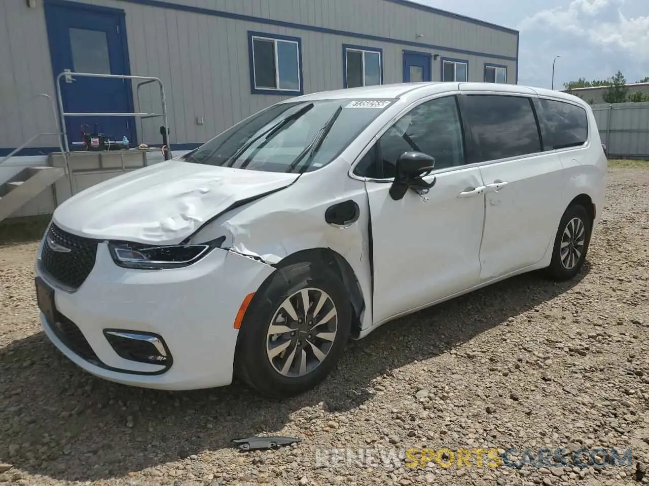1 Photograph of a damaged car 2C4RC1S73RR118223 CHRYSLER PACIFICA 2024