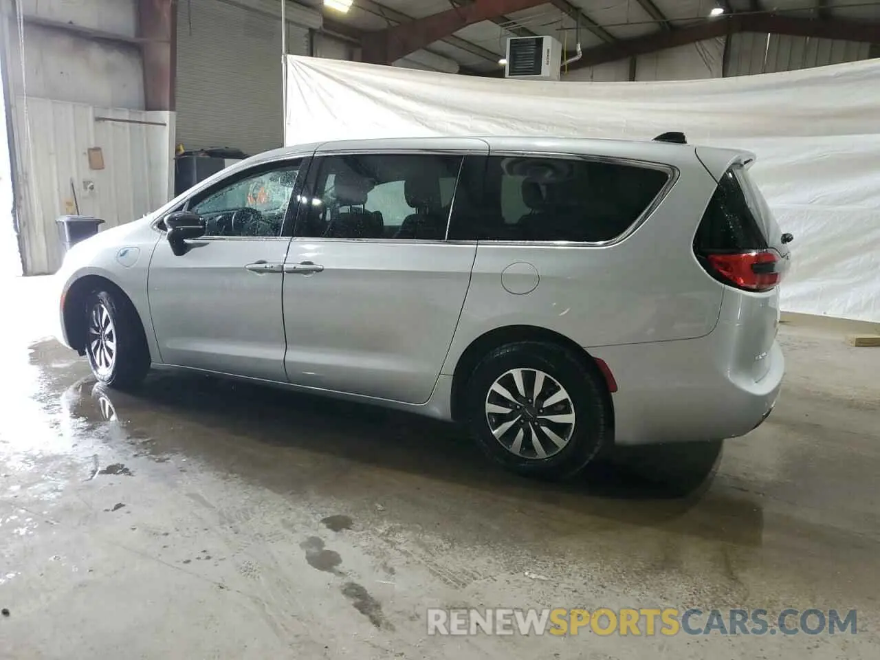 2 Photograph of a damaged car 2C4RC1S74RR156818 CHRYSLER PACIFICA 2024