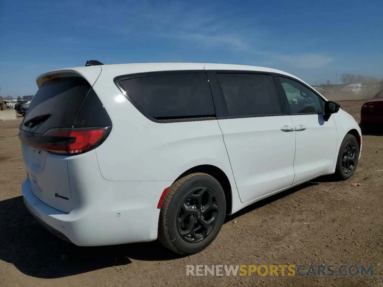 3 Photograph of a damaged car 2C4RC1S77RR138300 CHRYSLER PACIFICA 2024