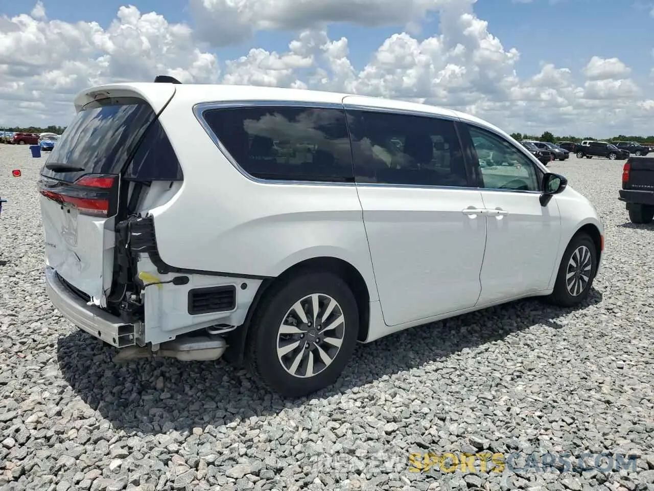 3 Photograph of a damaged car 2C4RC1S78RR121862 CHRYSLER PACIFICA 2024