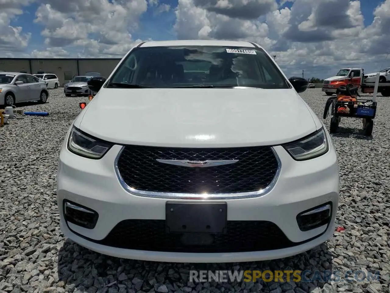5 Photograph of a damaged car 2C4RC1S78RR121862 CHRYSLER PACIFICA 2024