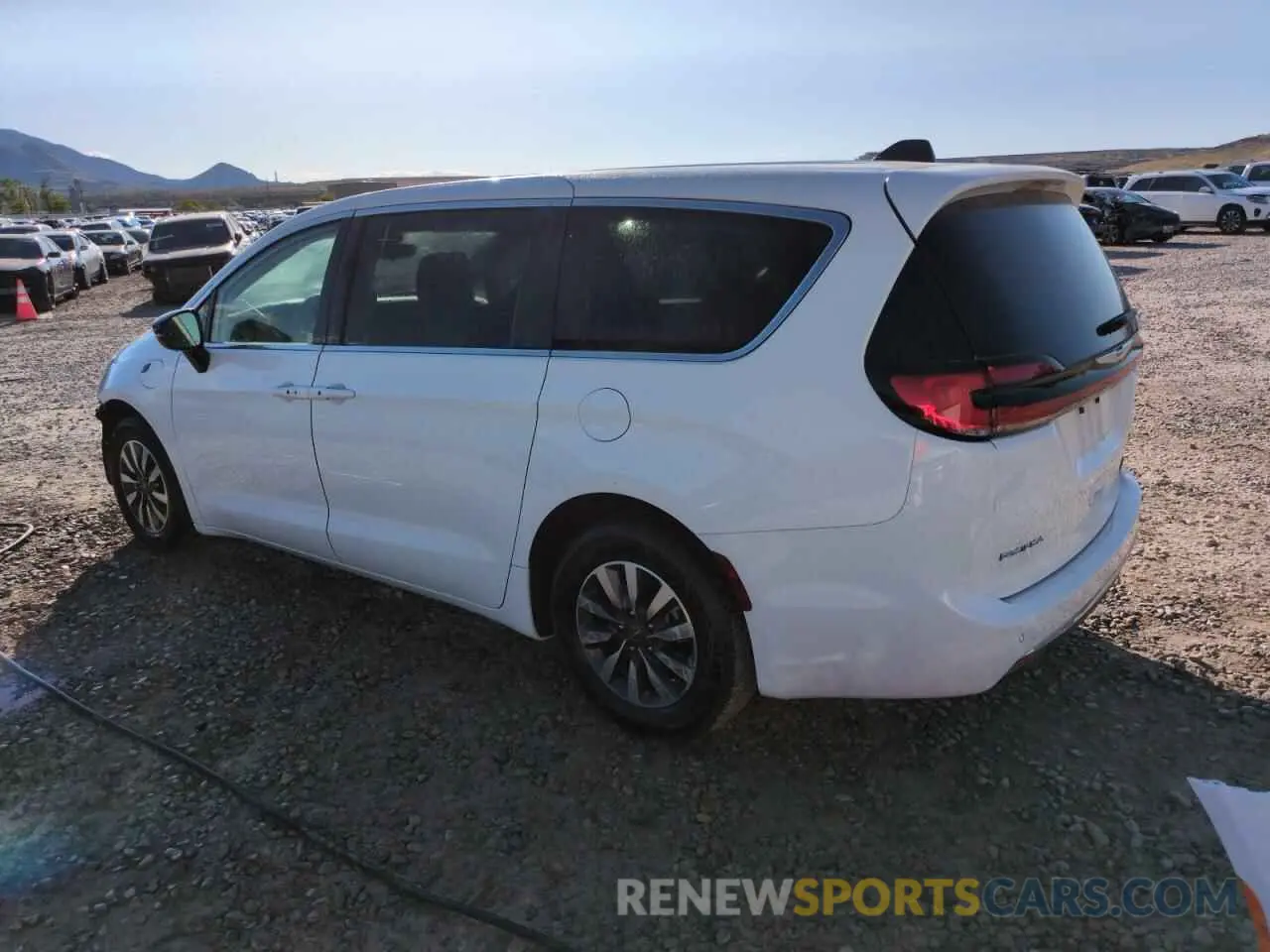 2 Photograph of a damaged car 2C4RC1S78RR123711 CHRYSLER PACIFICA 2024