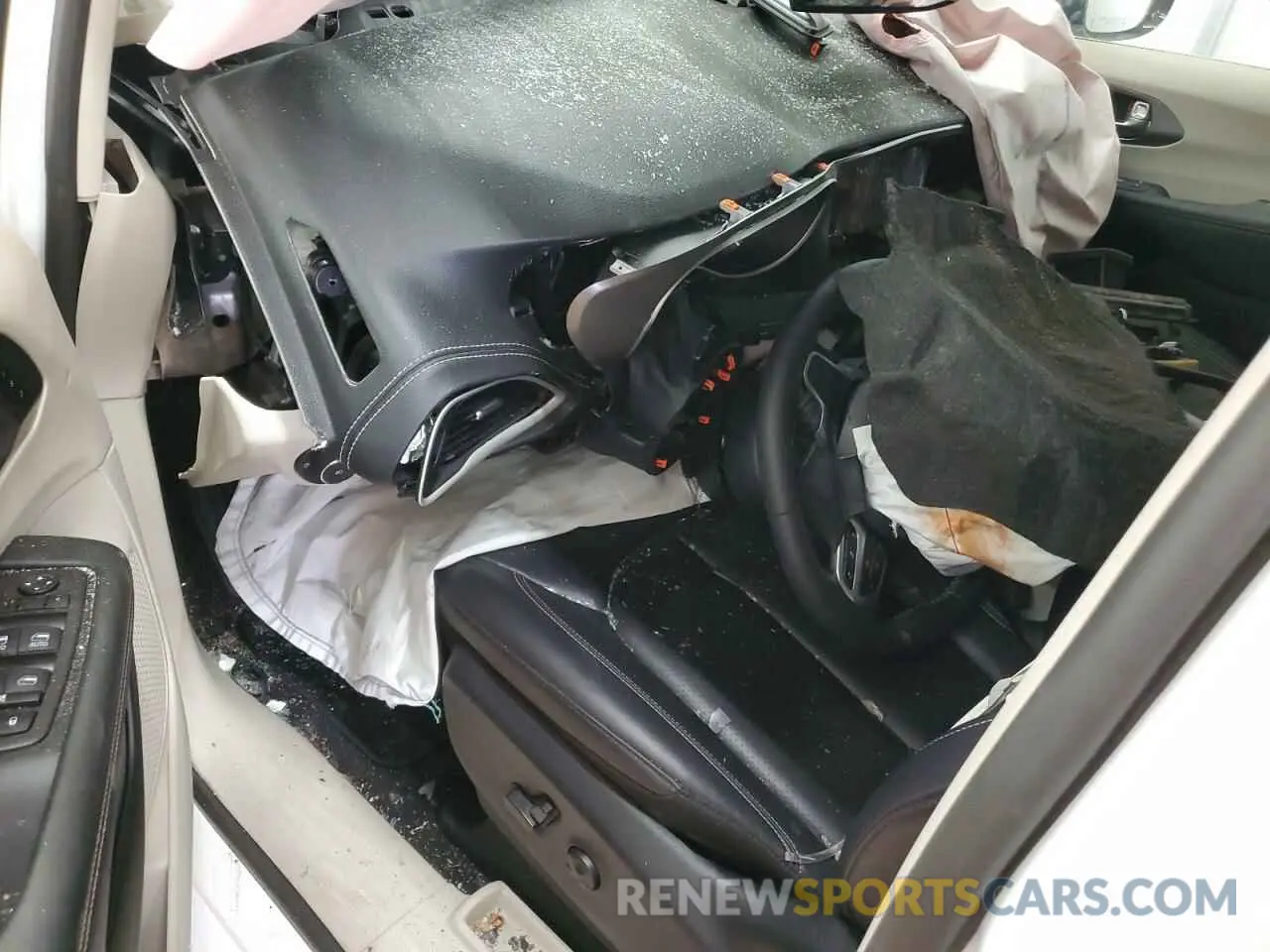 8 Photograph of a damaged car 2C4RC1S79RR121806 CHRYSLER PACIFICA 2024